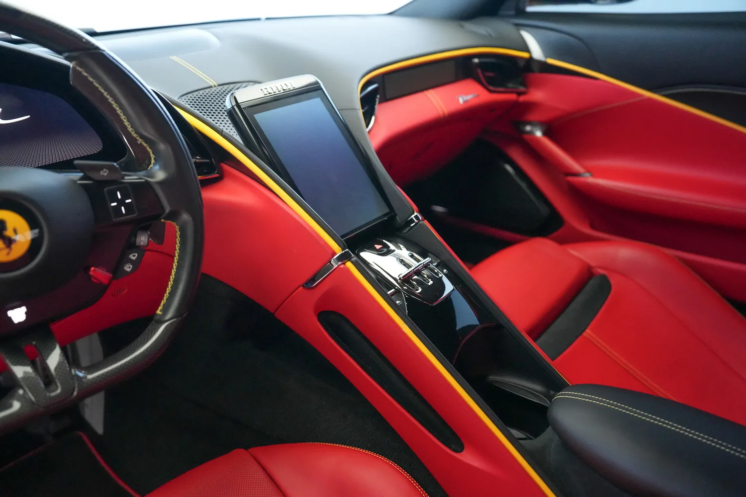 2021 Ferrari Roma, 8/19
