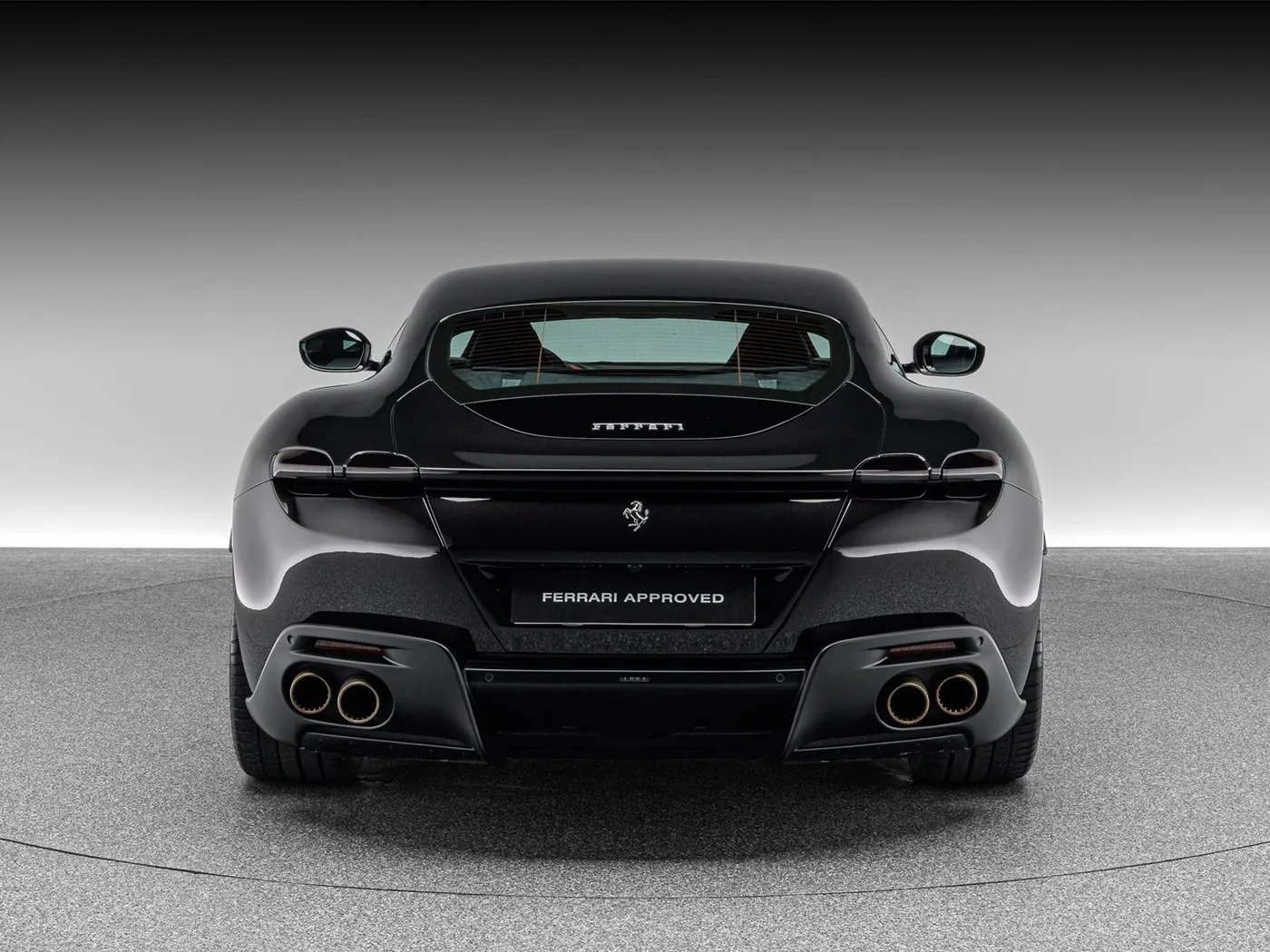 2021 Ferrari Roma offered by a specialist dealer in Böblingen, Germany, photo 4 of 15