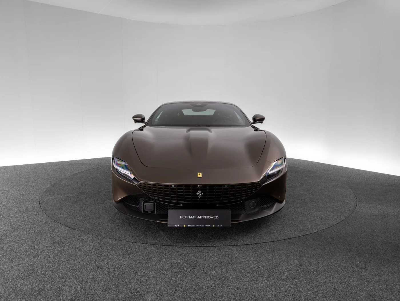 2021 Ferrari Roma angeboten von einem Fachhändler in Singen, Deutschland, Foto 2 von 15