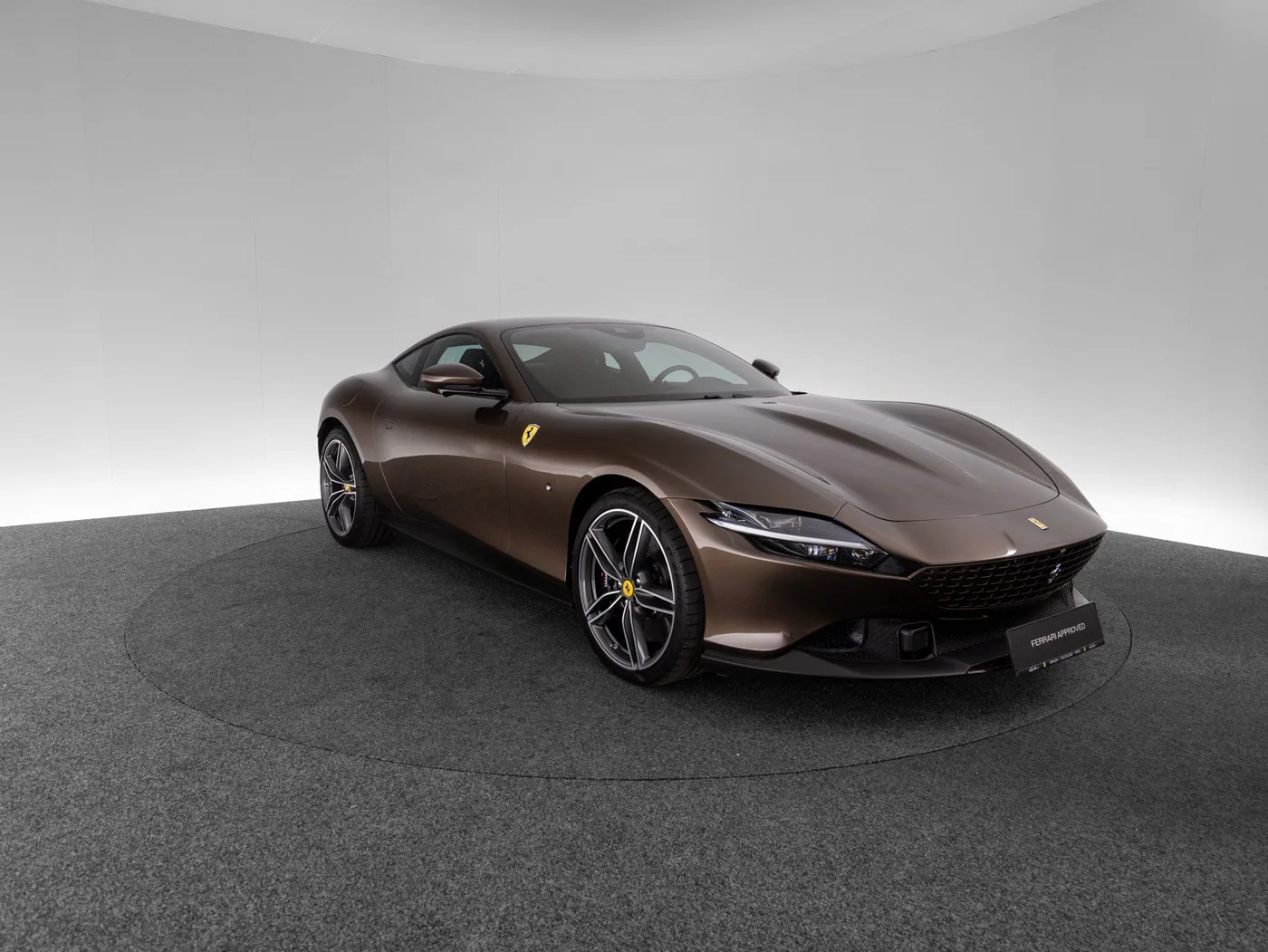 2021 Ferrari Roma angeboten von einem Fachhändler in Singen, Deutschland, Foto 3 von 15