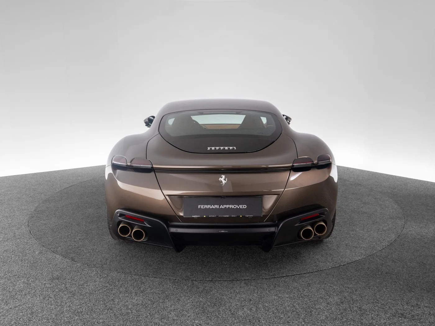 2021 Ferrari Roma offered by a specialist dealer in Singen, Germany, photo 6 of 15