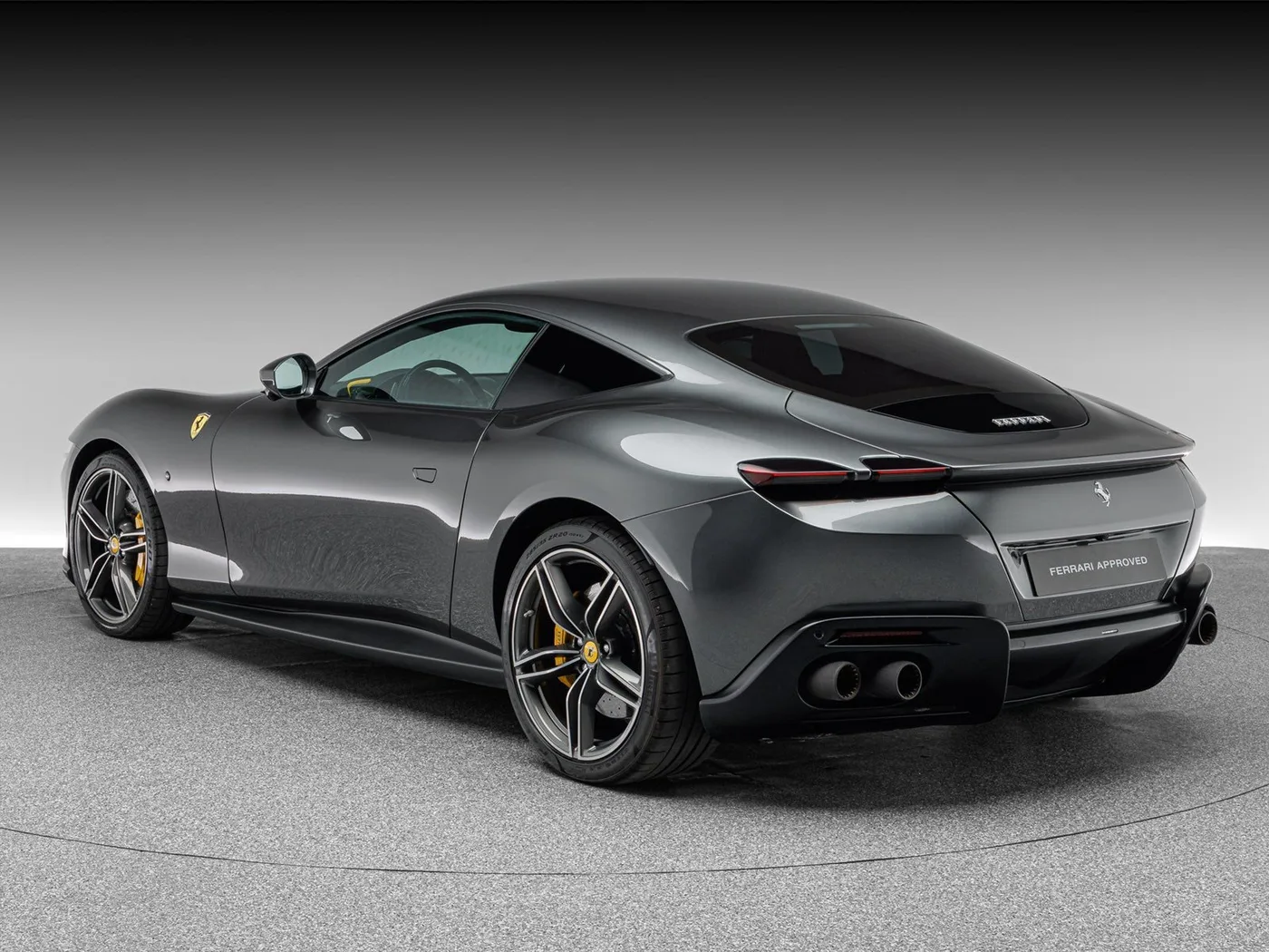 2021 Ferrari Roma offered by a specialist dealer in Böblingen, Germany, photo 3 of 15