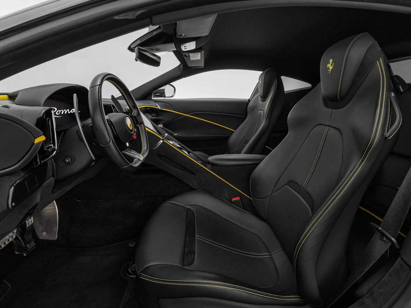 2021 Ferrari Roma offered by a specialist dealer in Böblingen, Germany, photo 15 of 15