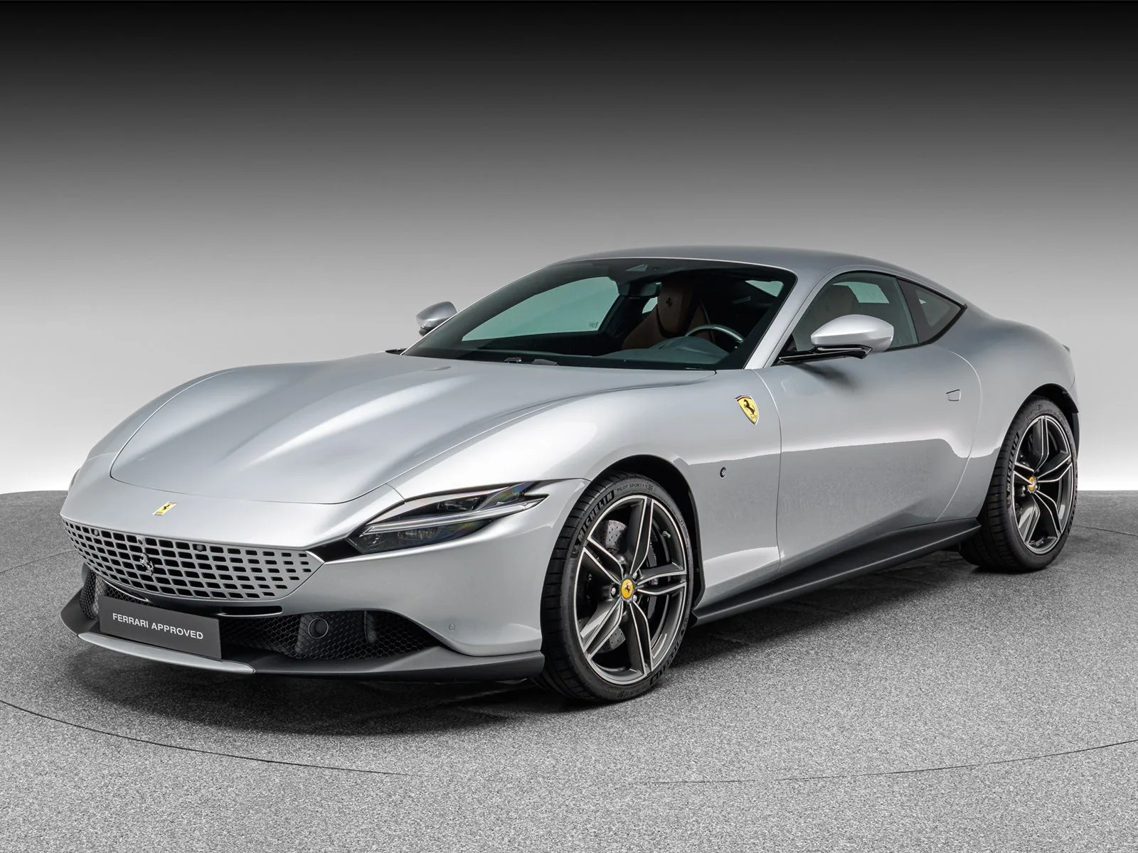 2021 Ferrari Roma proposée par un concessionnaire spécialisé à Böblingen, Allemagne, photo principale