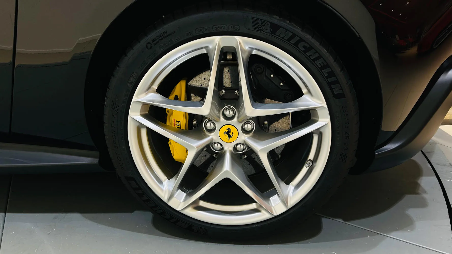 2021 Ferrari Roma, 12/19