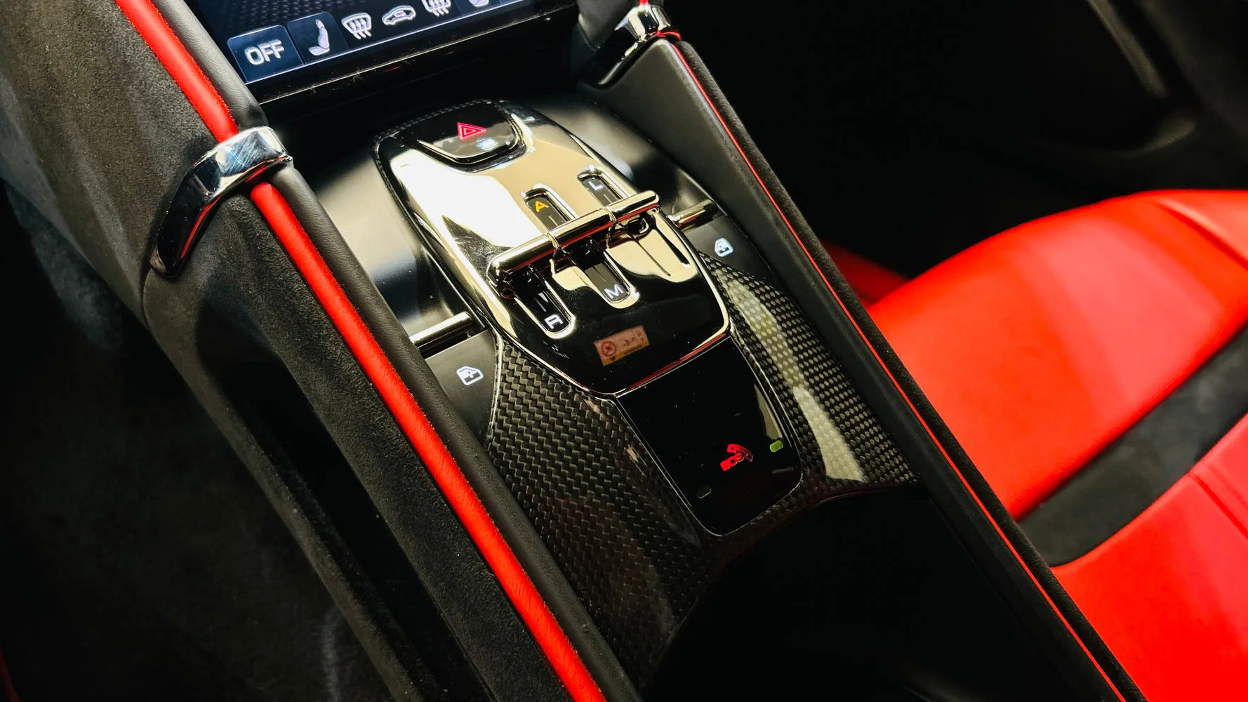 2021 Ferrari Roma, 15/19