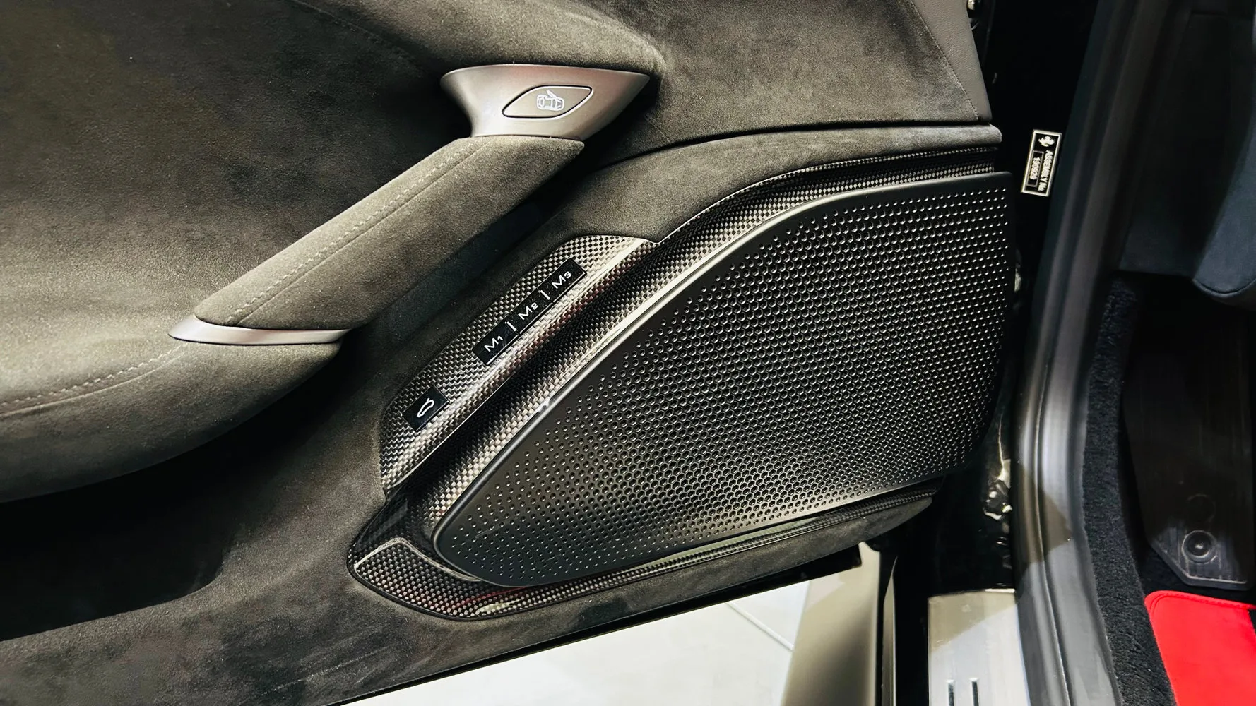 2021 Ferrari Roma, 16/19