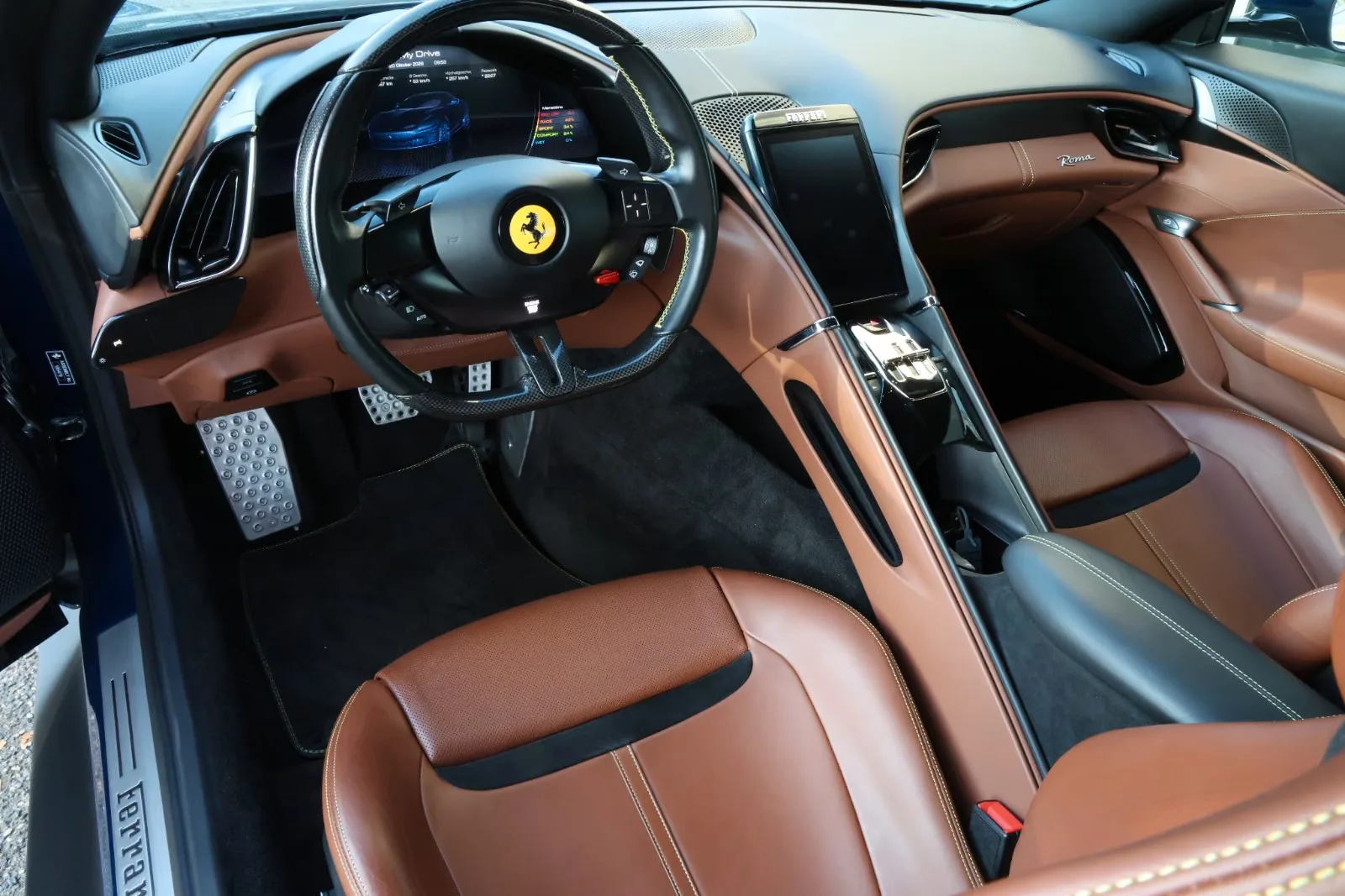 2021 Ferrari Roma, 16/24