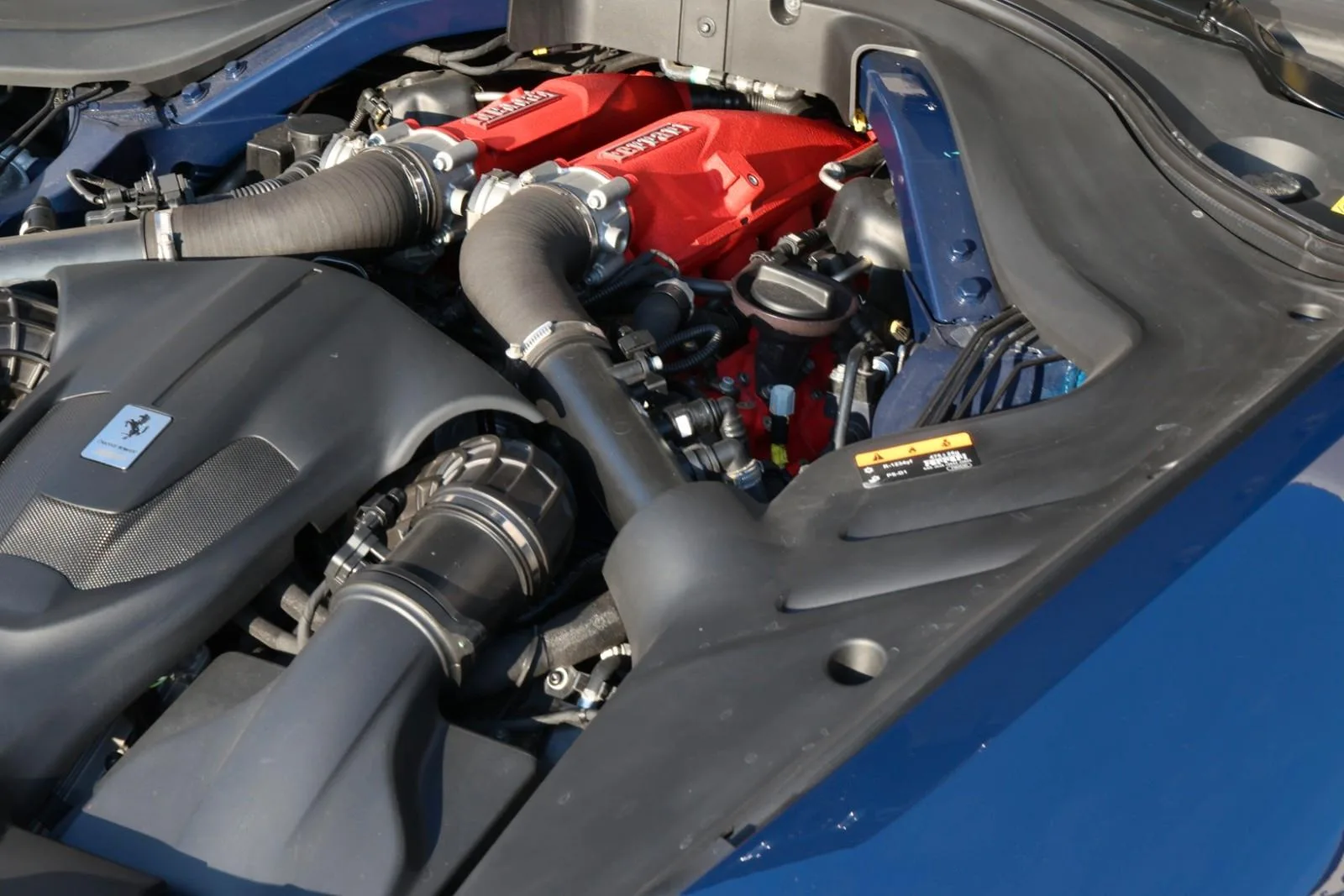 2021 Ferrari Roma, 22/24