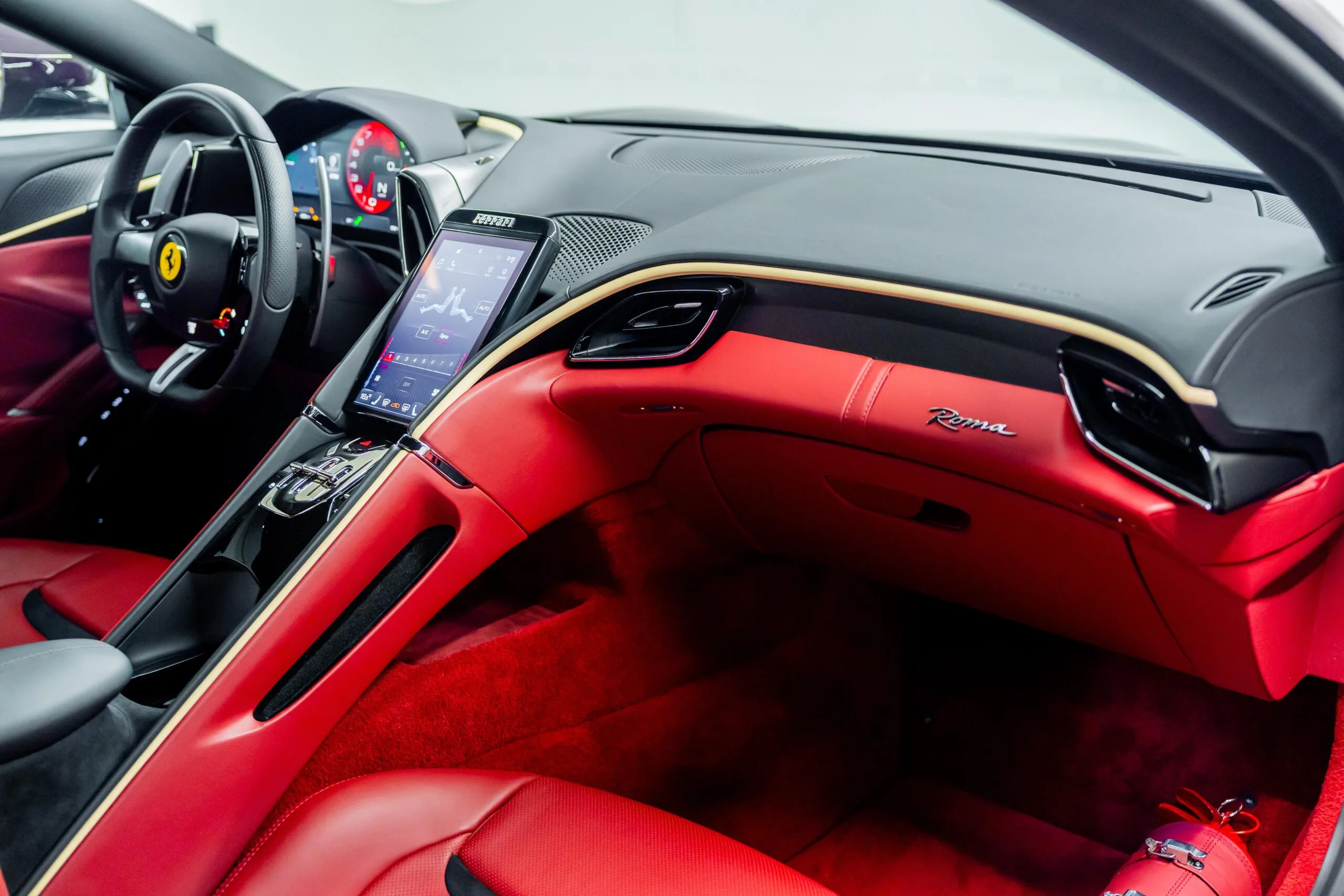 2021 Ferrari Roma, 18/20