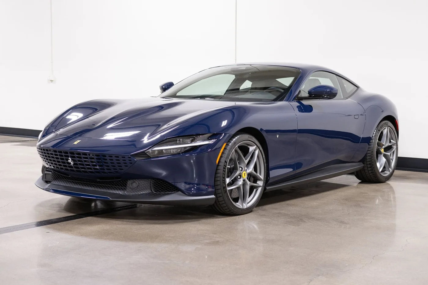 2021 Ferrari Roma sold by a specialist dealer in Costa Mesa, United States, photo 4 of 15