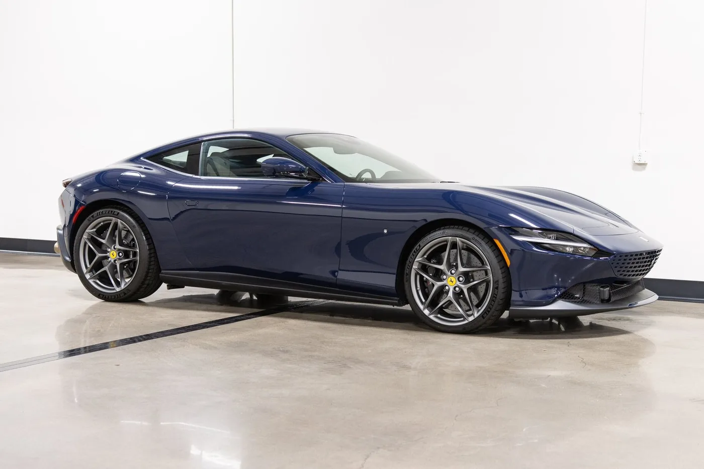 2021 Ferrari Roma sold by a specialist dealer in Costa Mesa, United States, photo 8 of 15