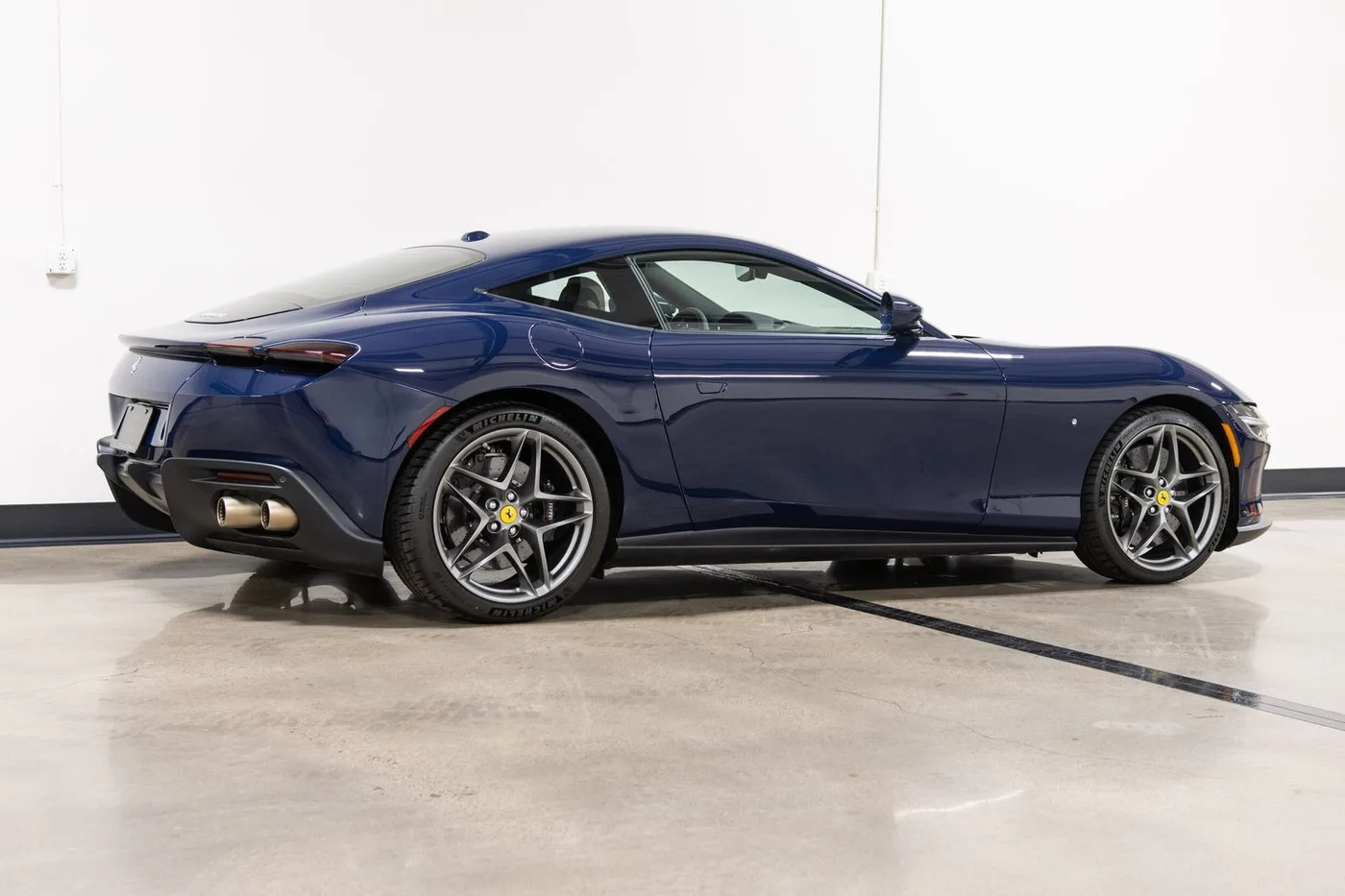 2021 Ferrari Roma sold by a specialist dealer in Costa Mesa, United States, photo 10 of 15