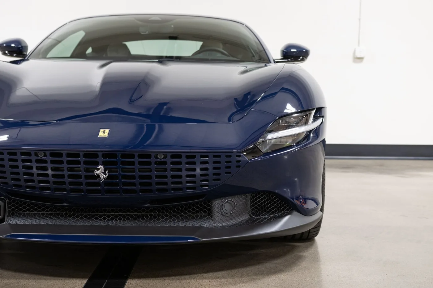 2021 Ferrari Roma sold by a specialist dealer in Costa Mesa, United States, photo 14 of 15