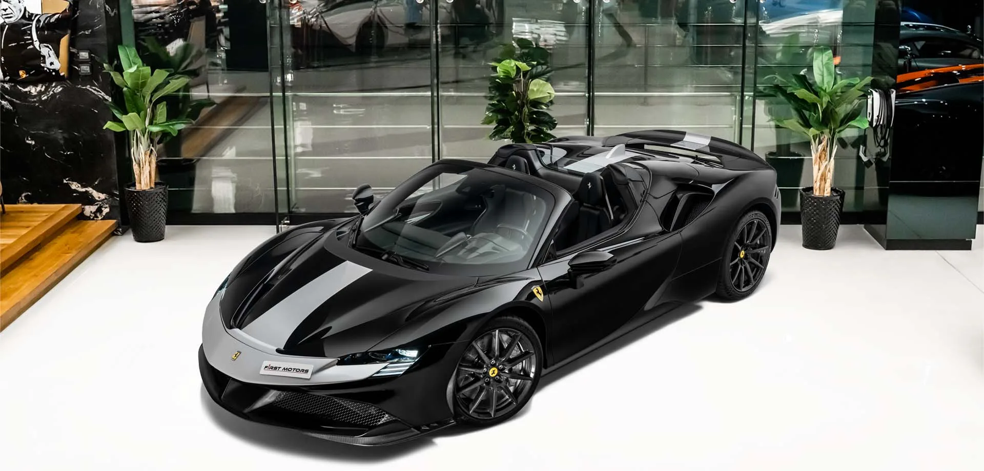 2021 Ferrari SF90 Spider angeboten von einem Fachhändler in Dubai, Vereinigte Arabische Emirate, Hauptfoto