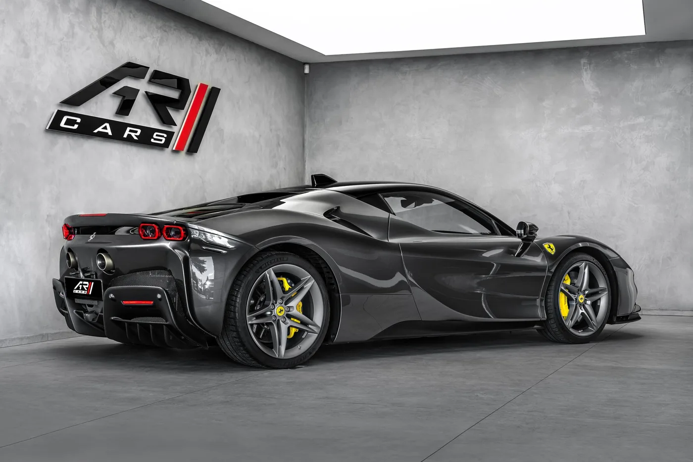 2021 Ferrari SF90 Stradale offered by a specialist dealer in Ostrava, Czechia, photo 5 of 25