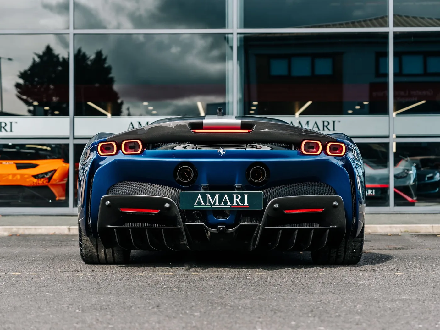 2021 Ferrari SF90 Stradale Assetto Fiorano angeboten von einem Supersportwagenhändler in Preston, Vereinigtes Königreich, Foto 7 von 25