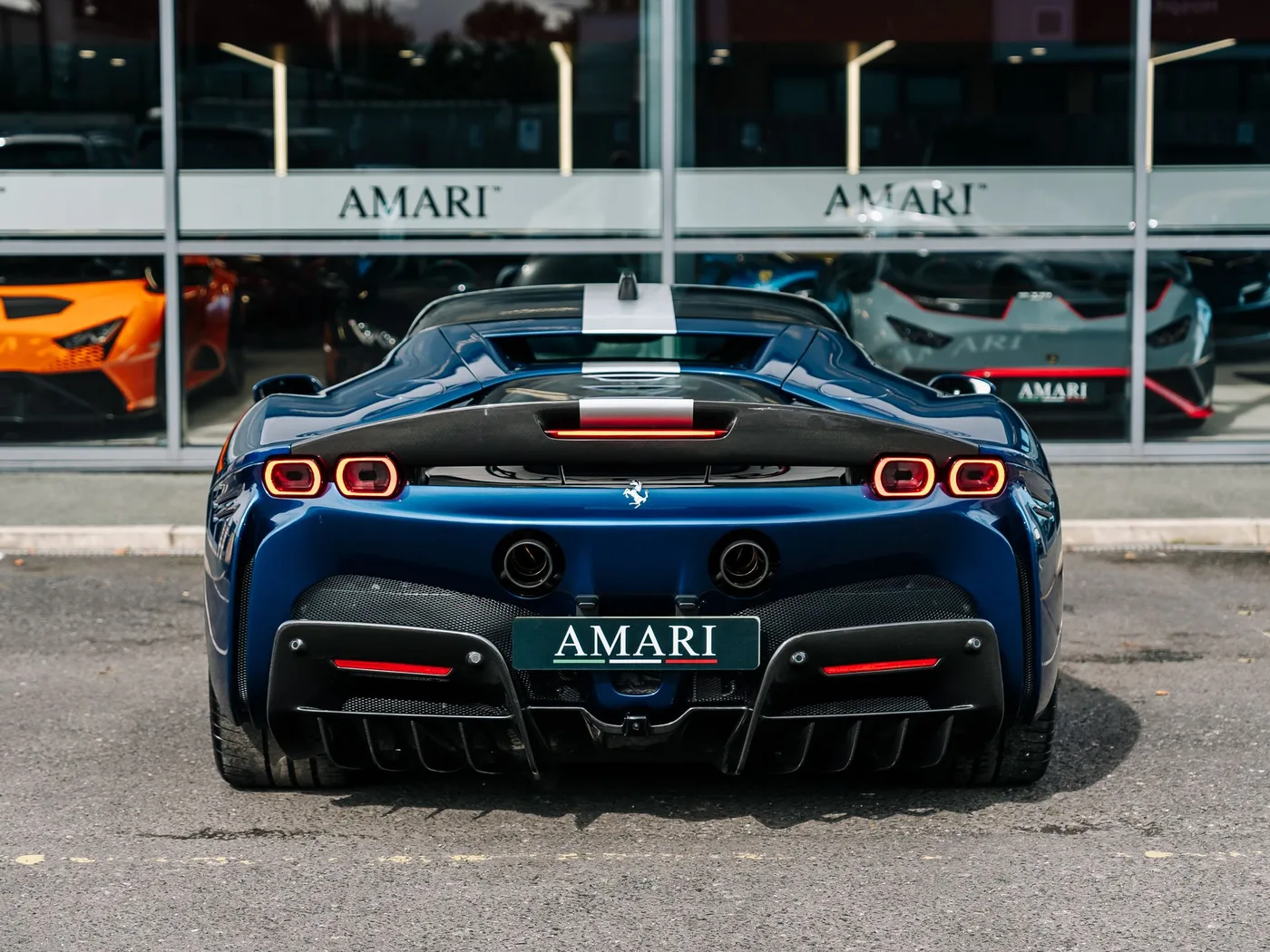 2021 Ferrari SF90 Stradale Assetto Fiorano angeboten von einem Supersportwagenhändler in Preston, Vereinigtes Königreich, Foto 8 von 25