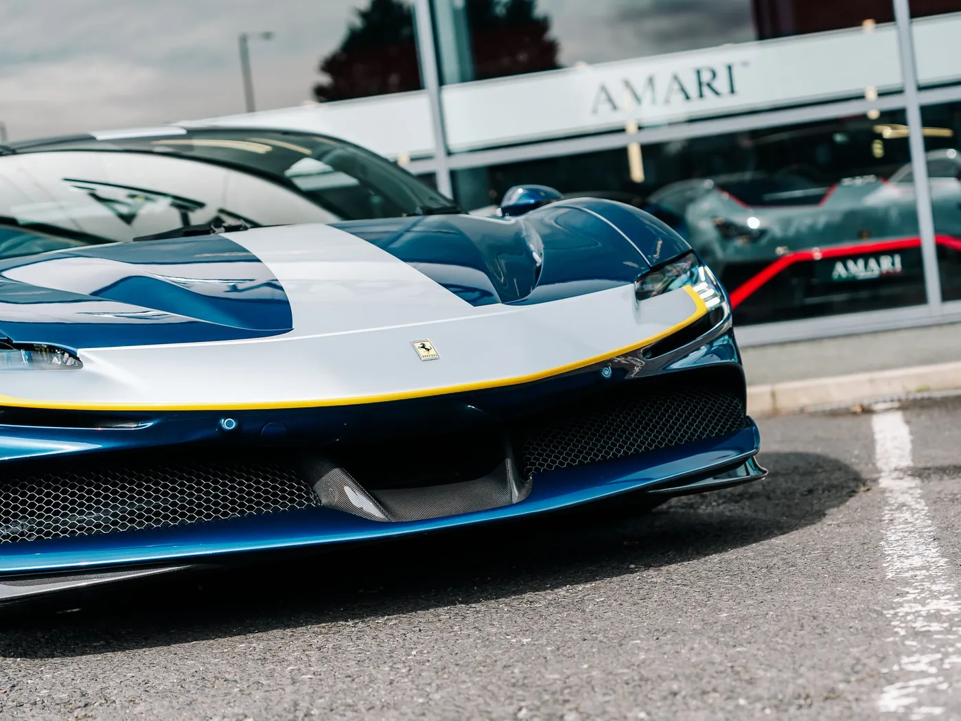 2021 Ferrari SF90 Stradale Assetto Fiorano angeboten von einem Supersportwagenhändler in Preston, Vereinigtes Königreich, Foto 10 von 25