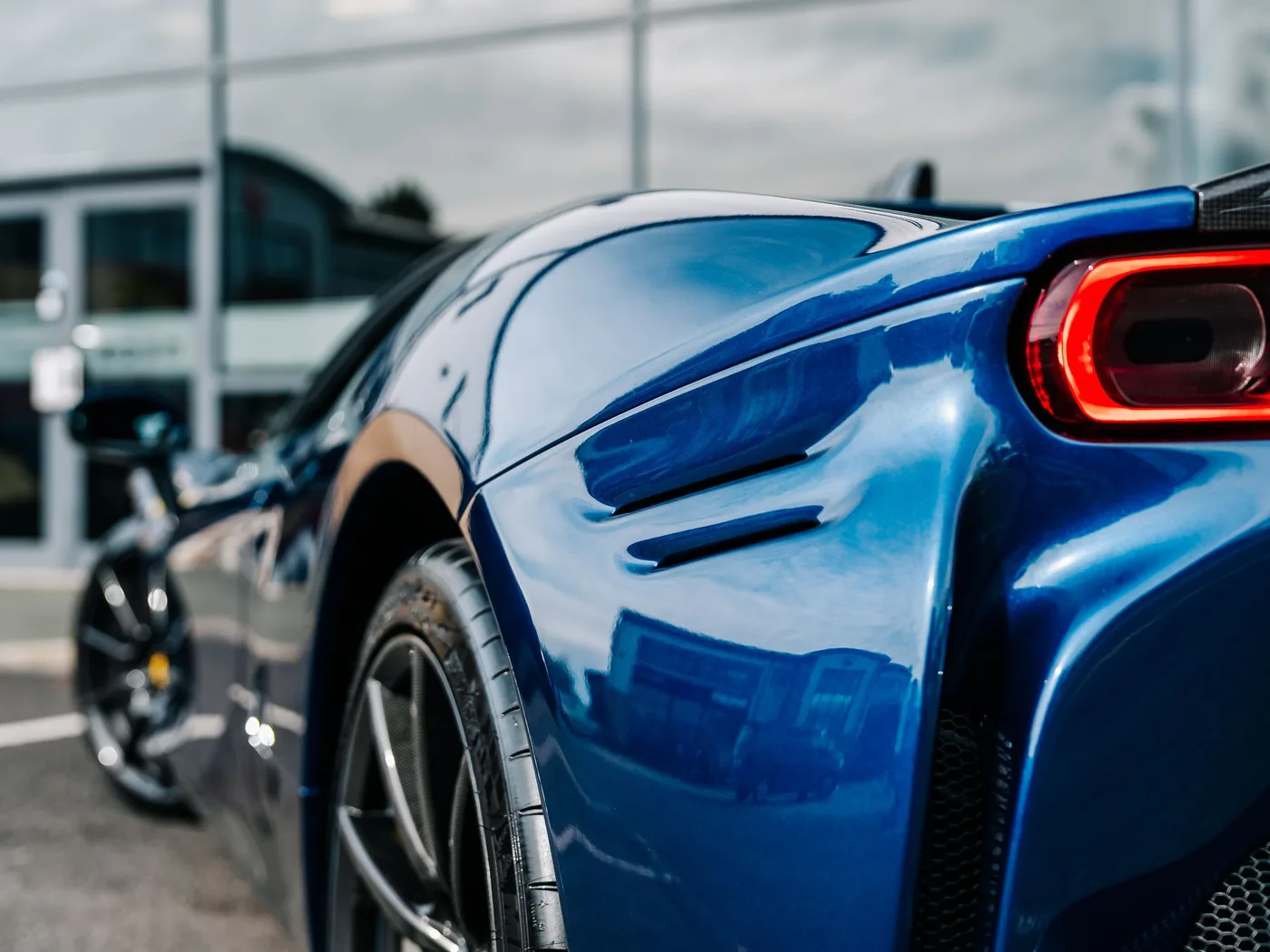 2021 Ferrari SF90 Stradale Assetto Fiorano angeboten von einem Supersportwagenhändler in Preston, Vereinigtes Königreich, Foto 16 von 25