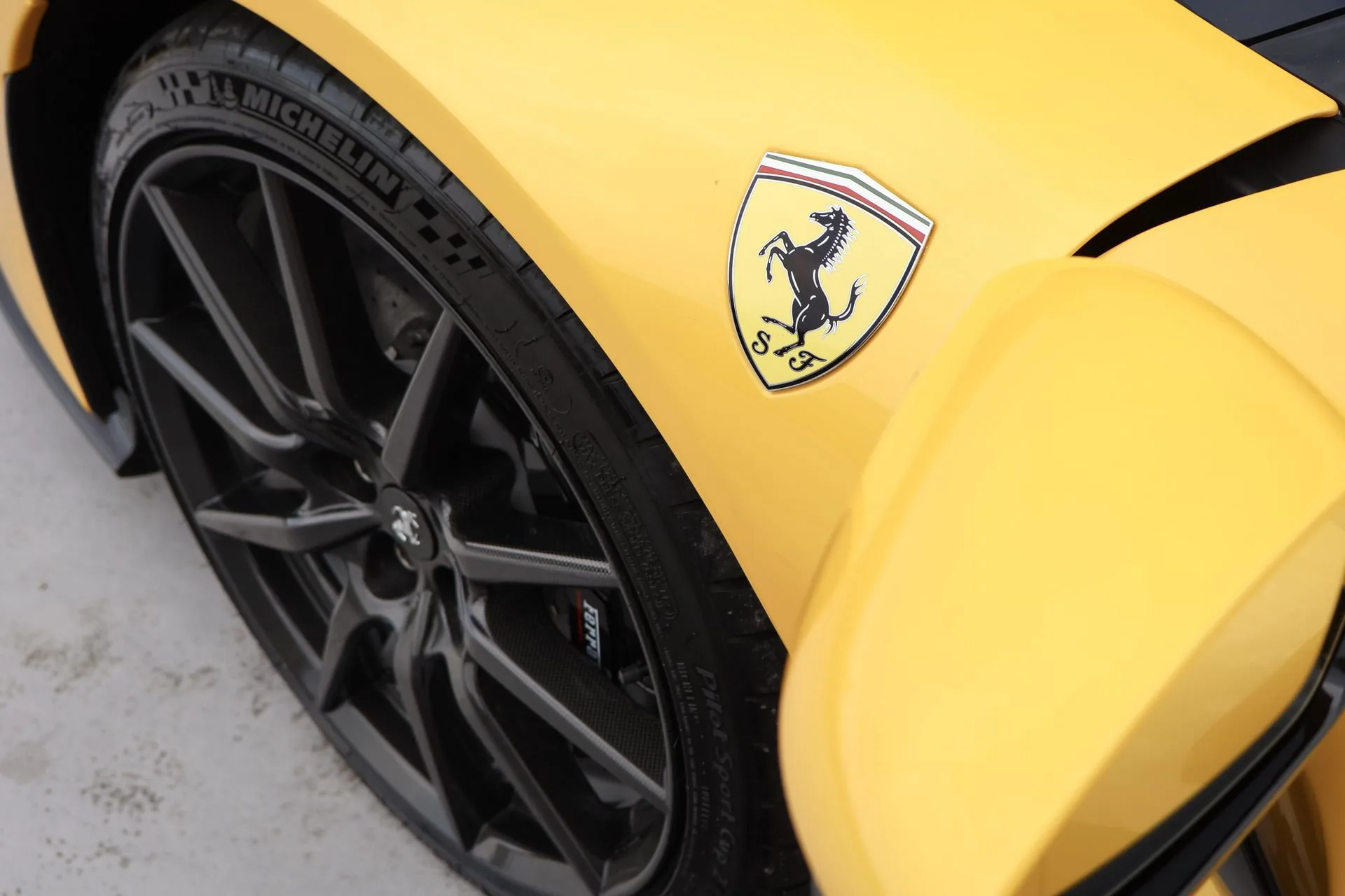 2021 Ferrari SF90 Stradale Assetto Fiorano, 14/22