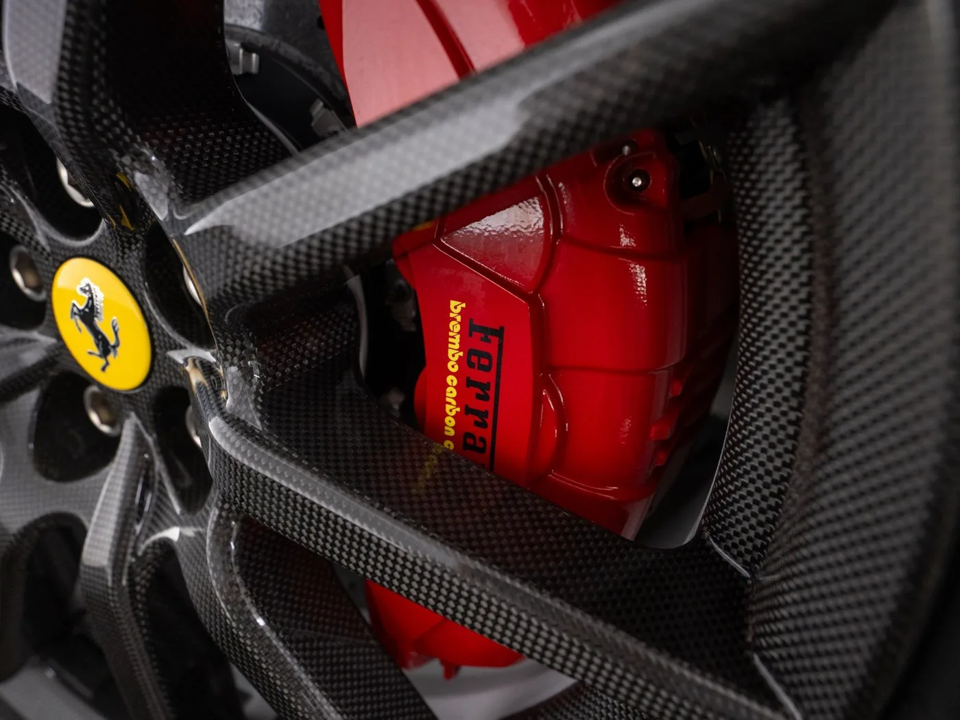 2021 Ferrari SF90 Stradale Assetto Fiorano angeboten von einem Fachhändler in Singen, Deutschland, Foto 13 von 15