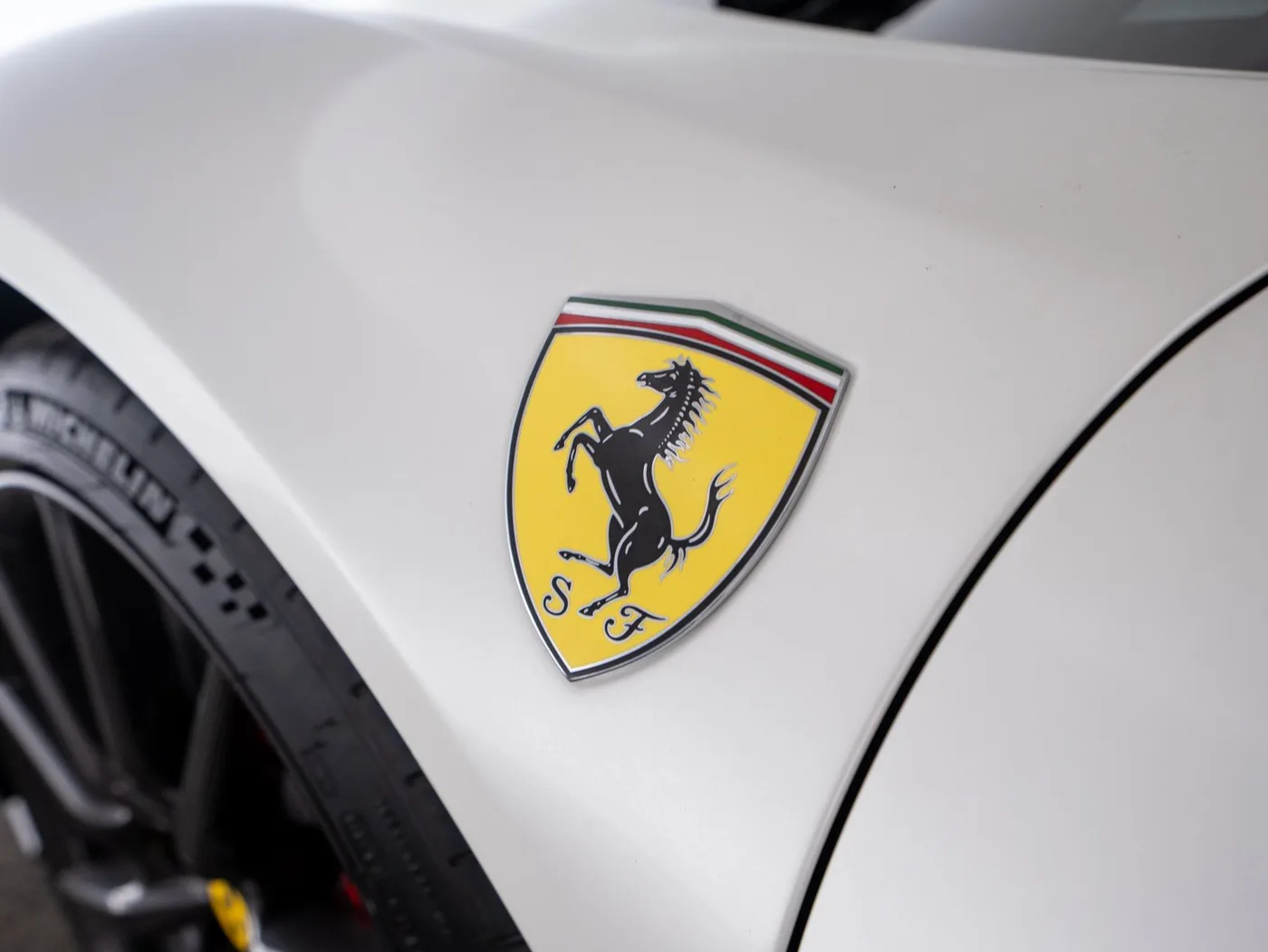 2021 Ferrari SF90 Stradale Assetto Fiorano angeboten von einem Fachhändler in Singen, Deutschland, Foto 15 von 15