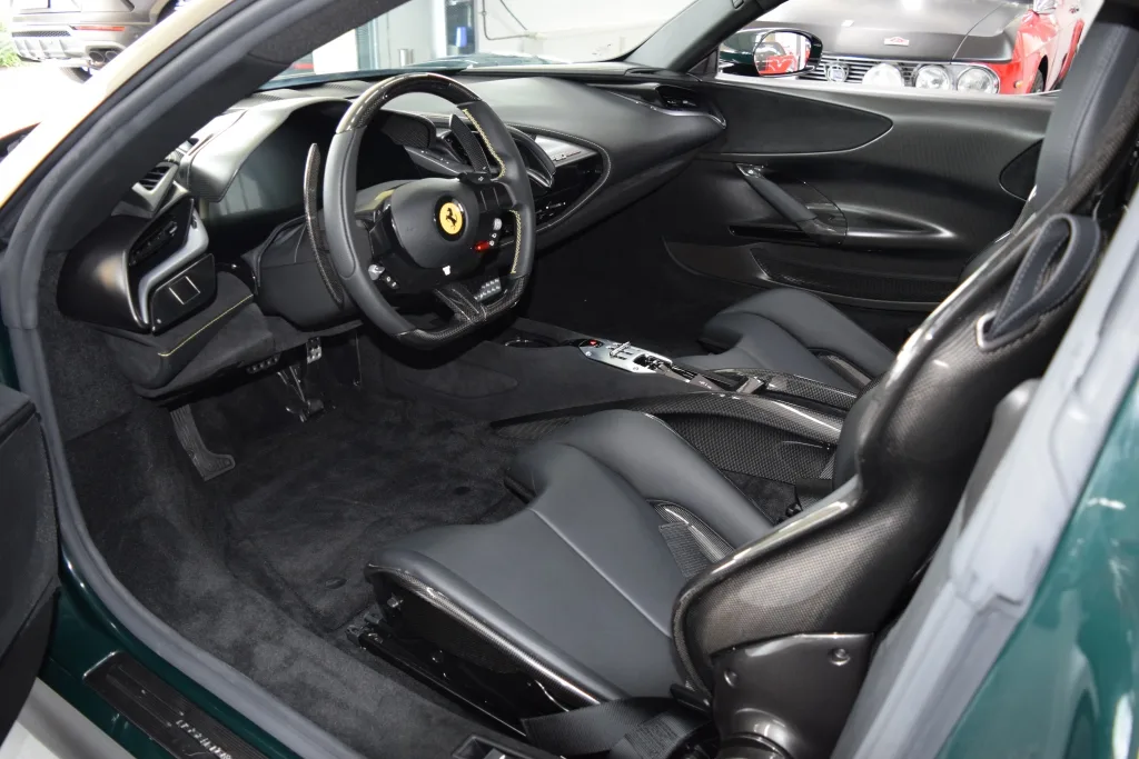 2021 Ferrari SF90 Stradale Assetto Fiorano, 2/28