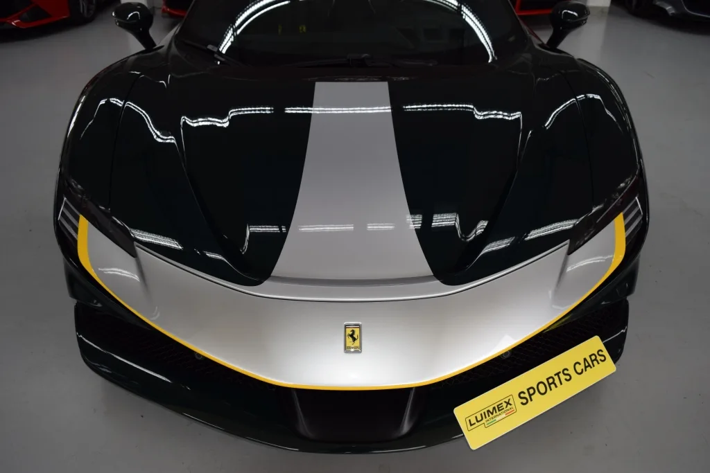 2021 Ferrari SF90 Stradale Assetto Fiorano, 27/28