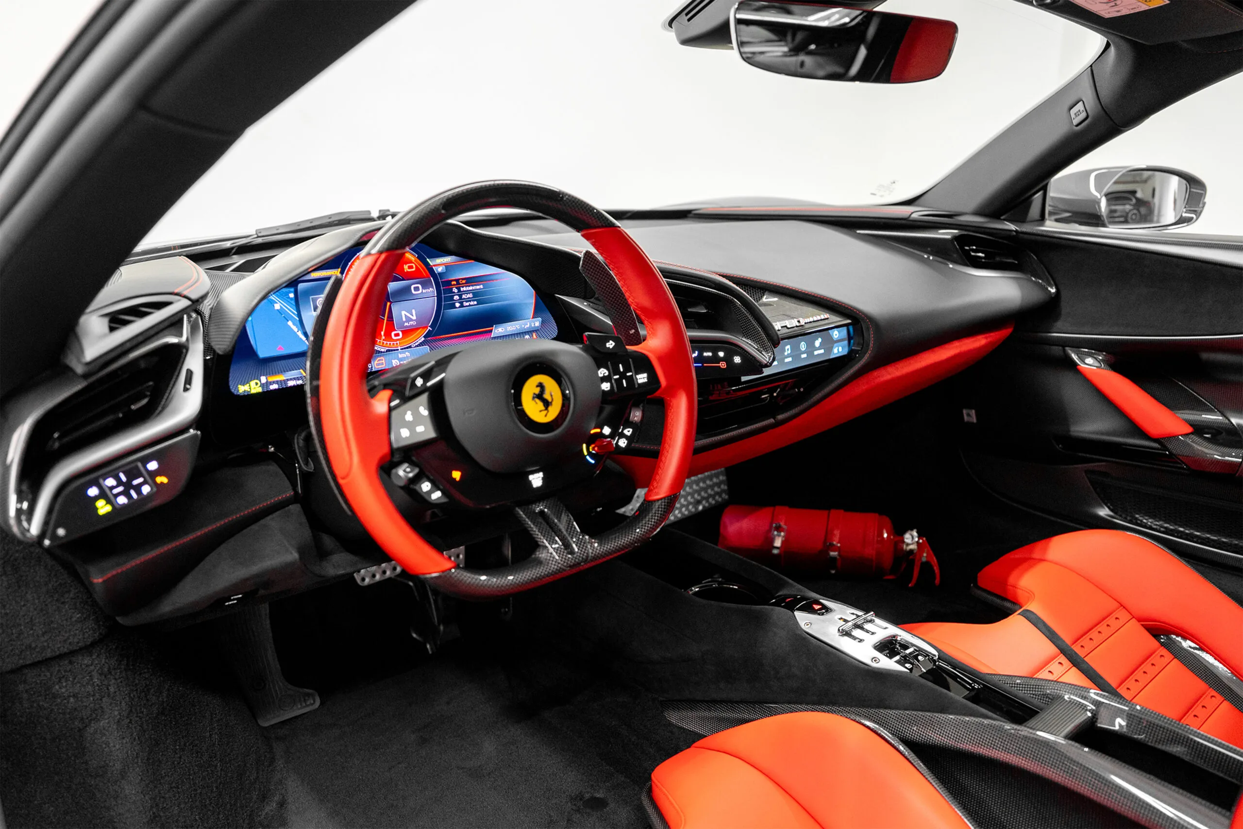 2021 Ferrari SF90 Stradale Assetto Fiorano, 16/20