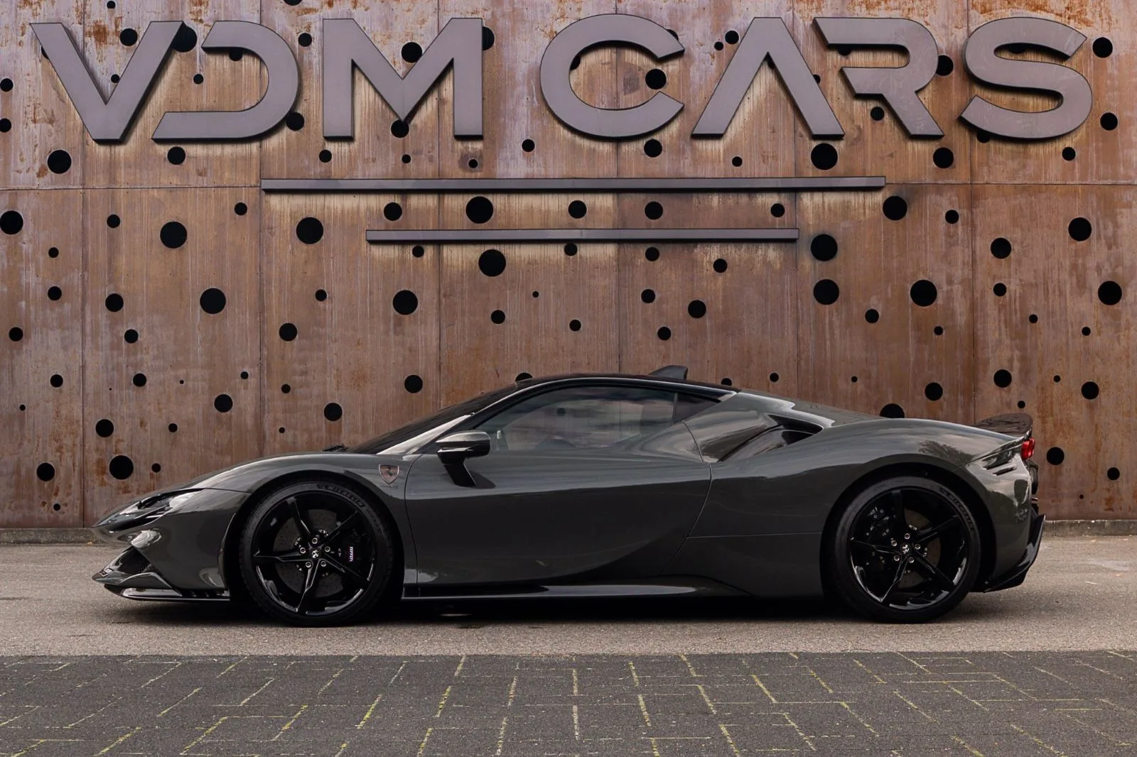2021 Ferrari SF90 Stradale Assetto Fiorano, 2/30