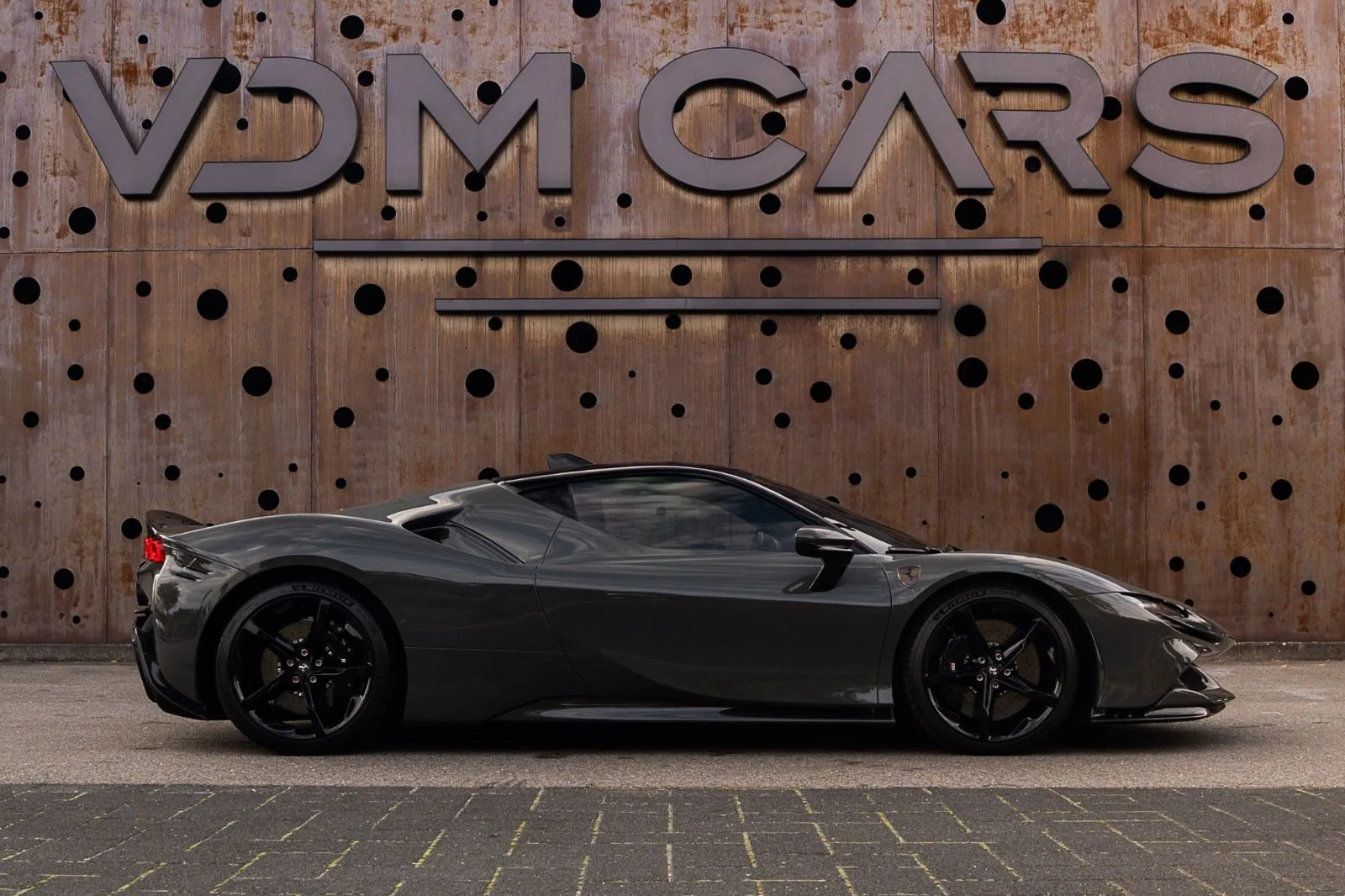 2021 Ferrari SF90 Stradale Assetto Fiorano, 7/30