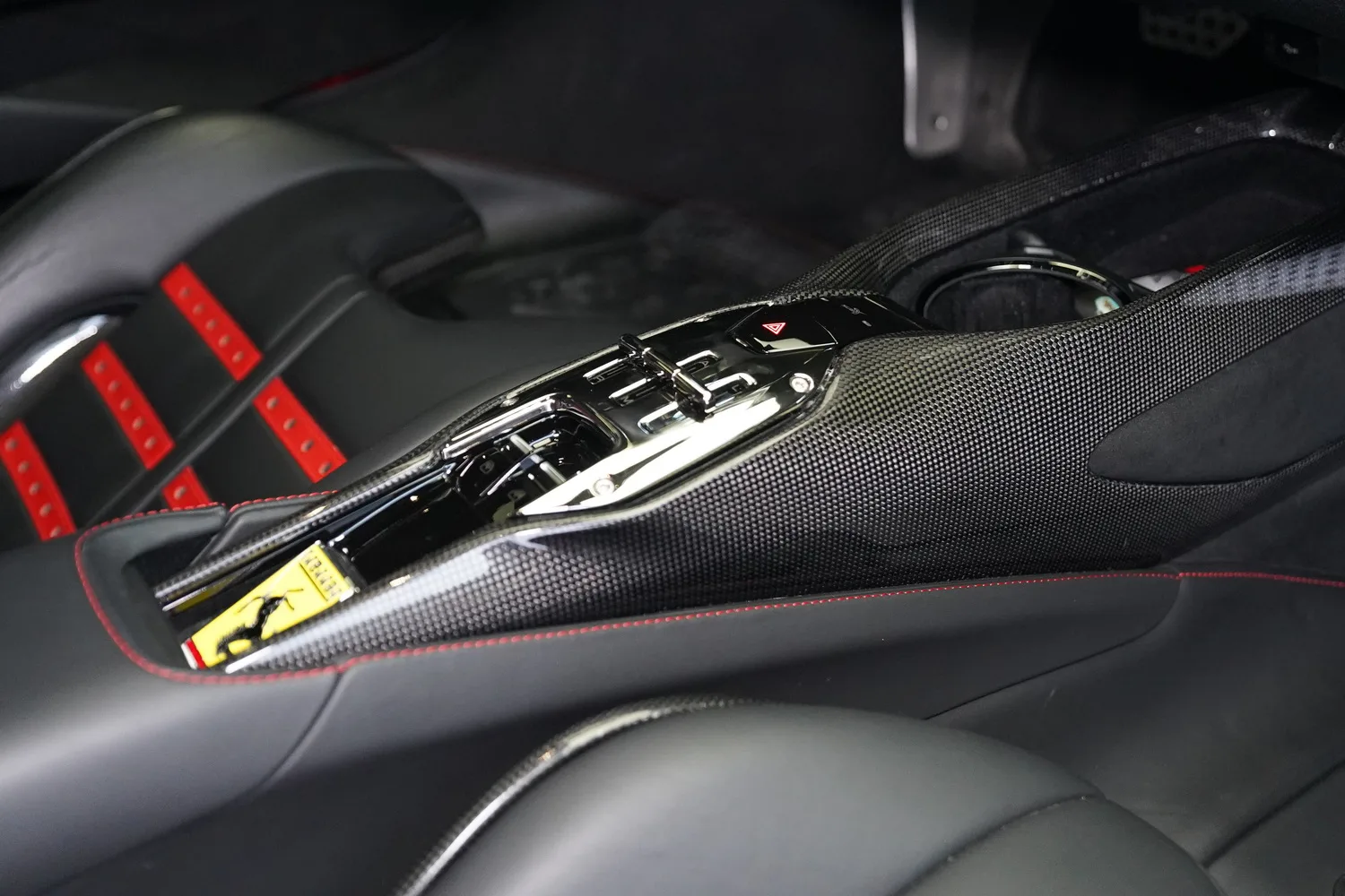 2021 Ferrari SF90 Stradale, 9/18