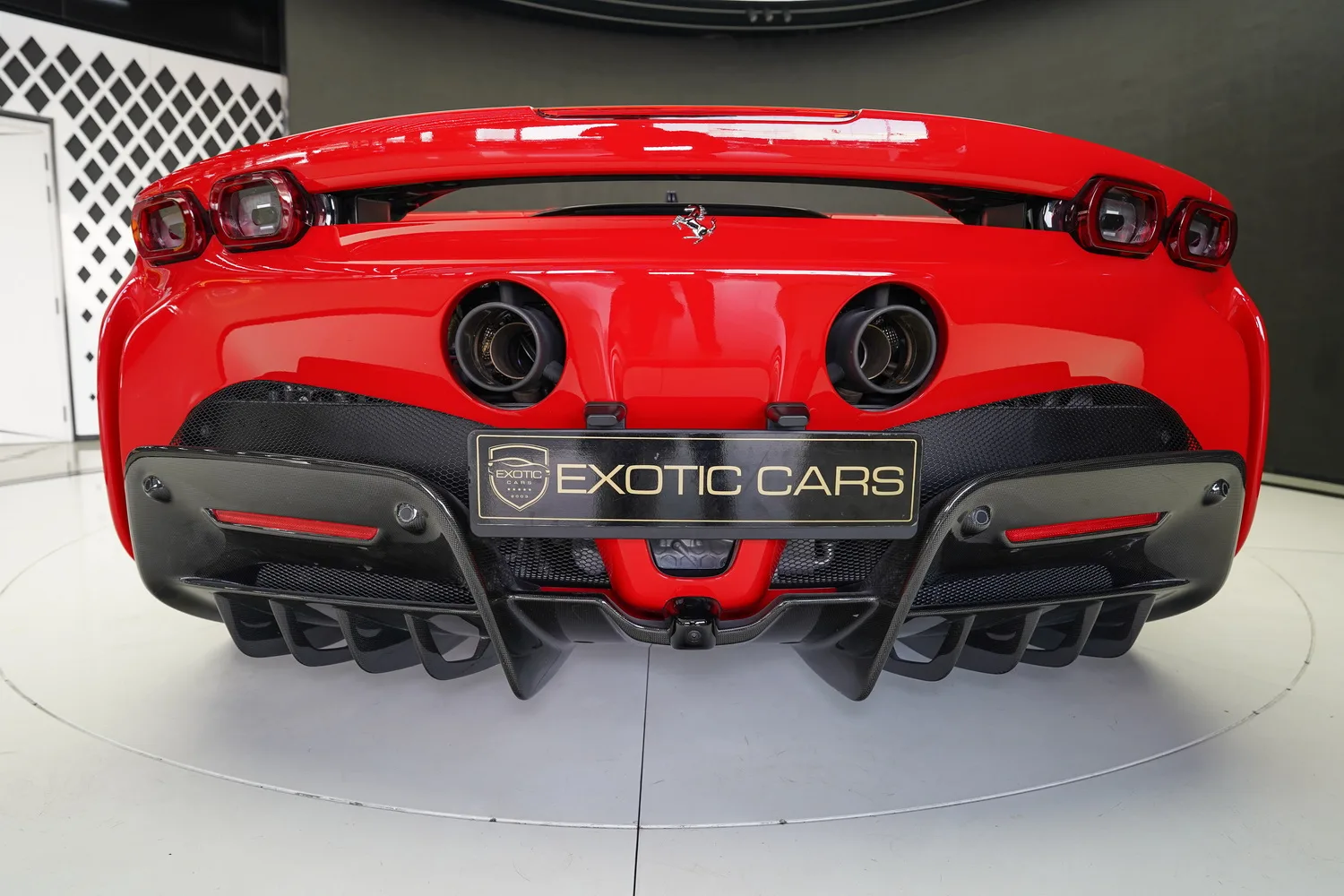 2021 Ferrari SF90 Stradale, 10/18
