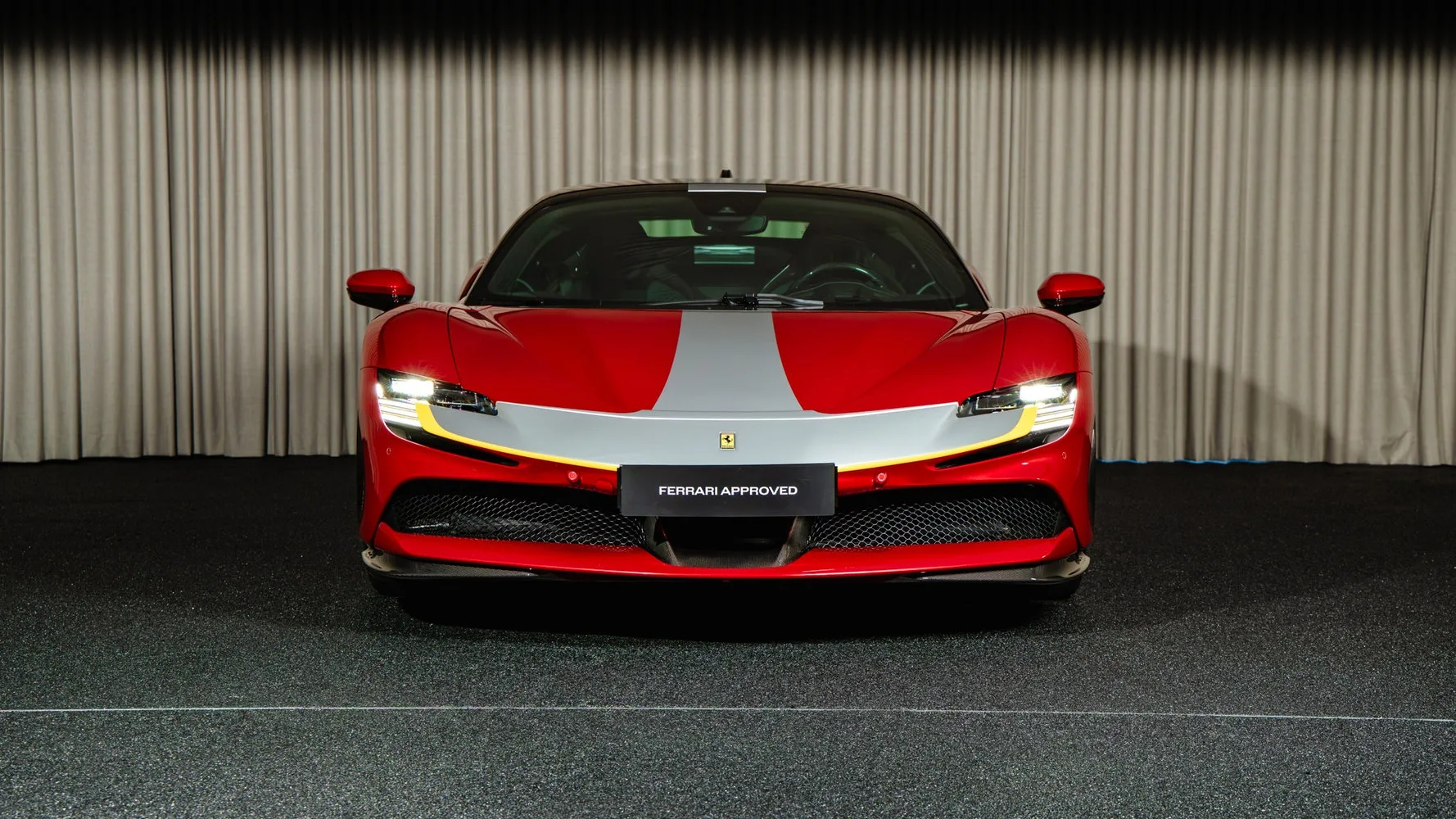2021 Ferrari SF90 Stradale, 2/30