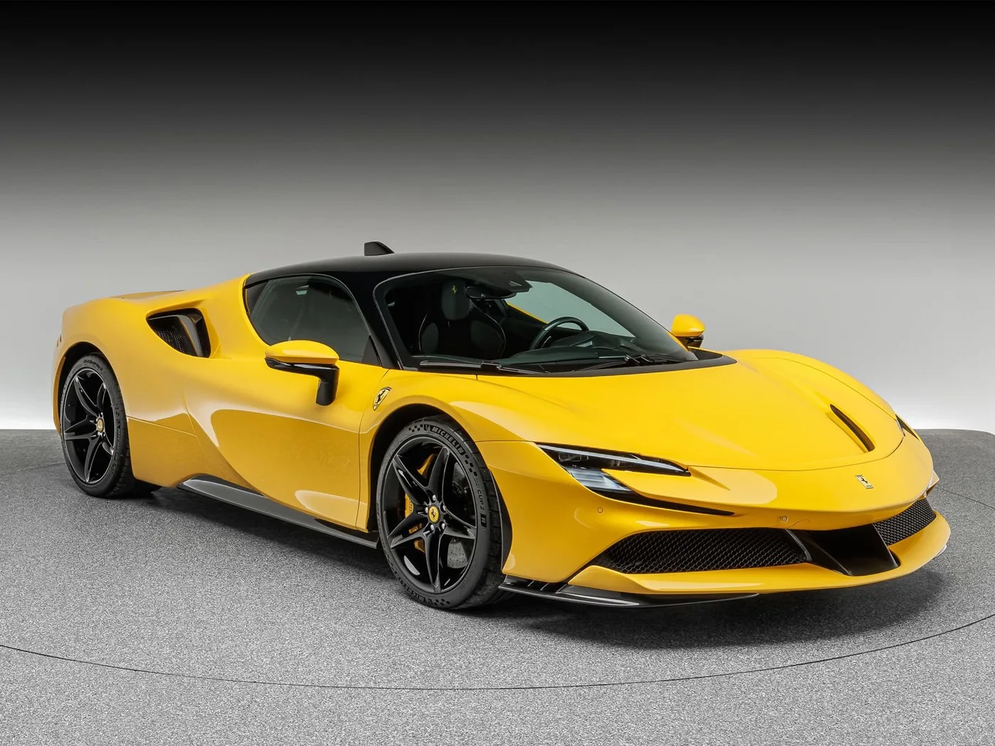 2021 Ferrari SF90 Stradale angeboten von einem Fachhändler in Böblingen, Deutschland, Foto 9 von 15
