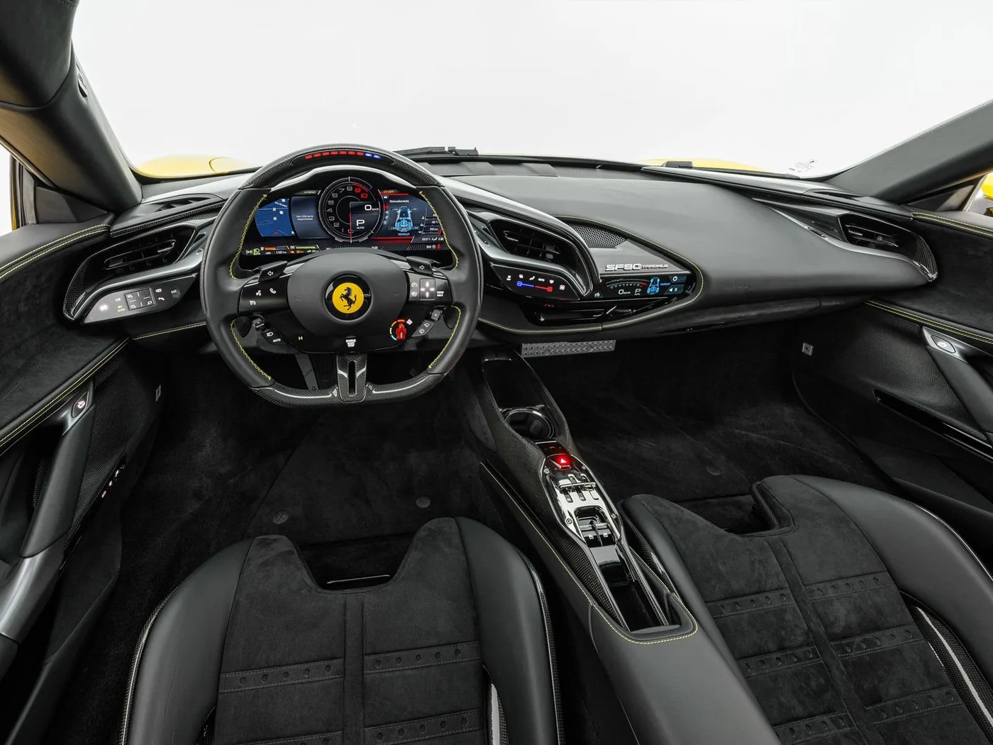 2021 Ferrari SF90 Stradale angeboten von einem Fachhändler in Böblingen, Deutschland, Foto 12 von 15