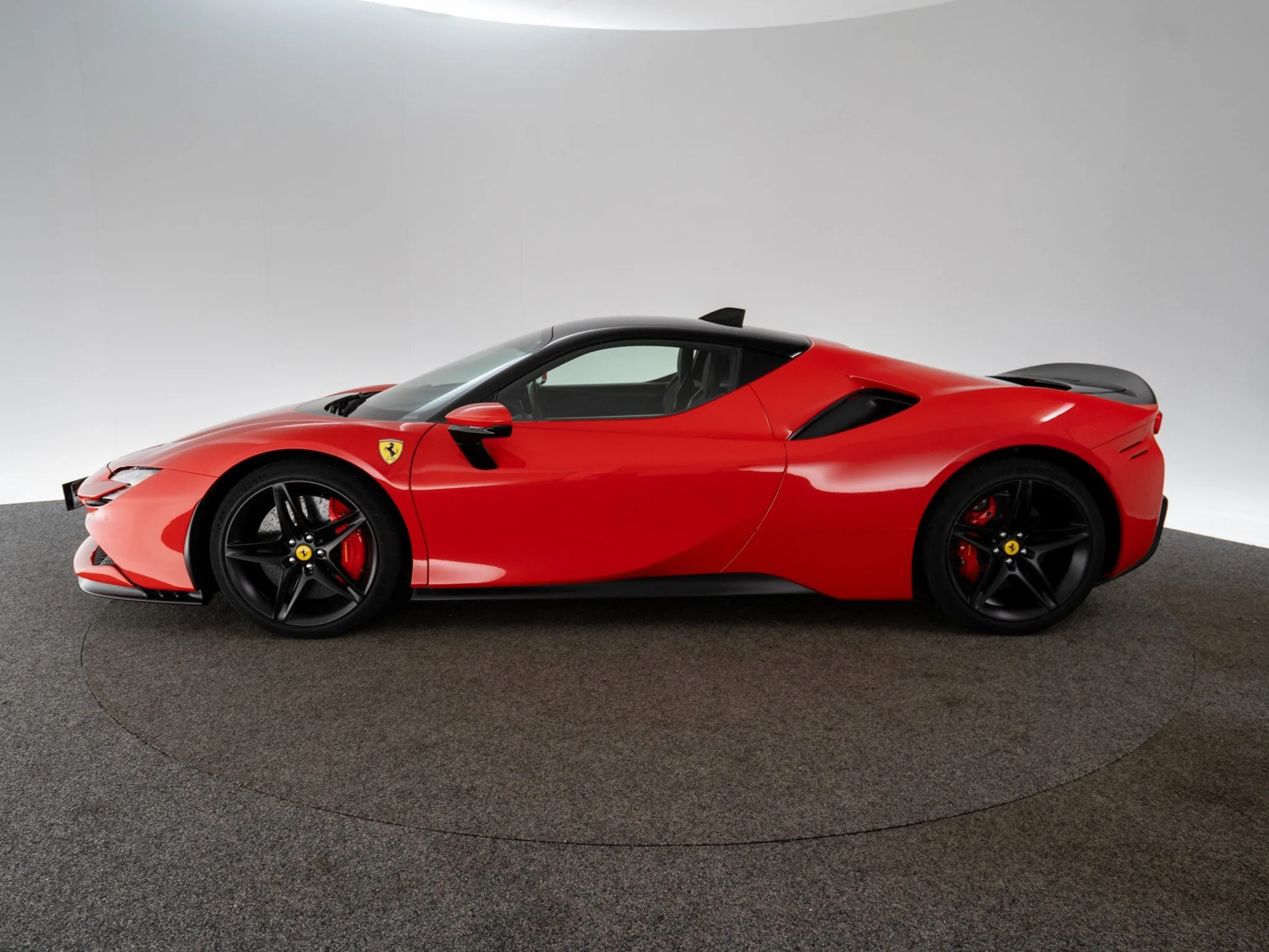 2021 Ferrari SF90 Stradale, 23/29