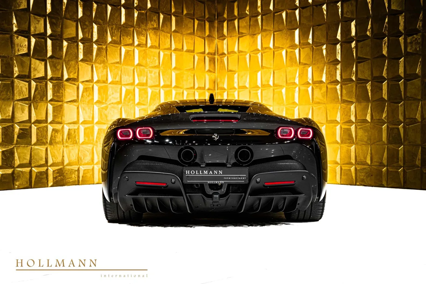 2021 Ferrari SF90 Stradale angeboten von einem Fachhändler in Stuhr, Deutschland, Foto 6 von 8