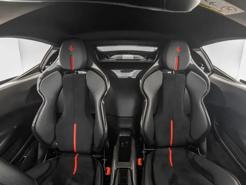 2021 Ferrari SF90 Stradale, 21/30