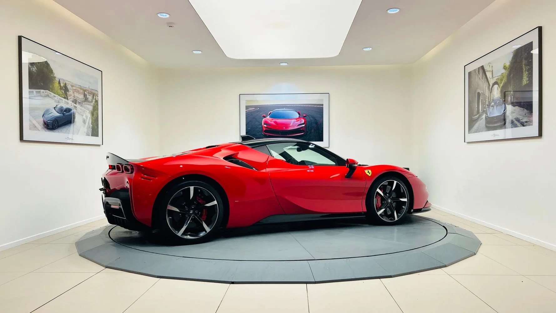2021 Ferrari SF90 Stradale Assetto Fiorano, 3/30