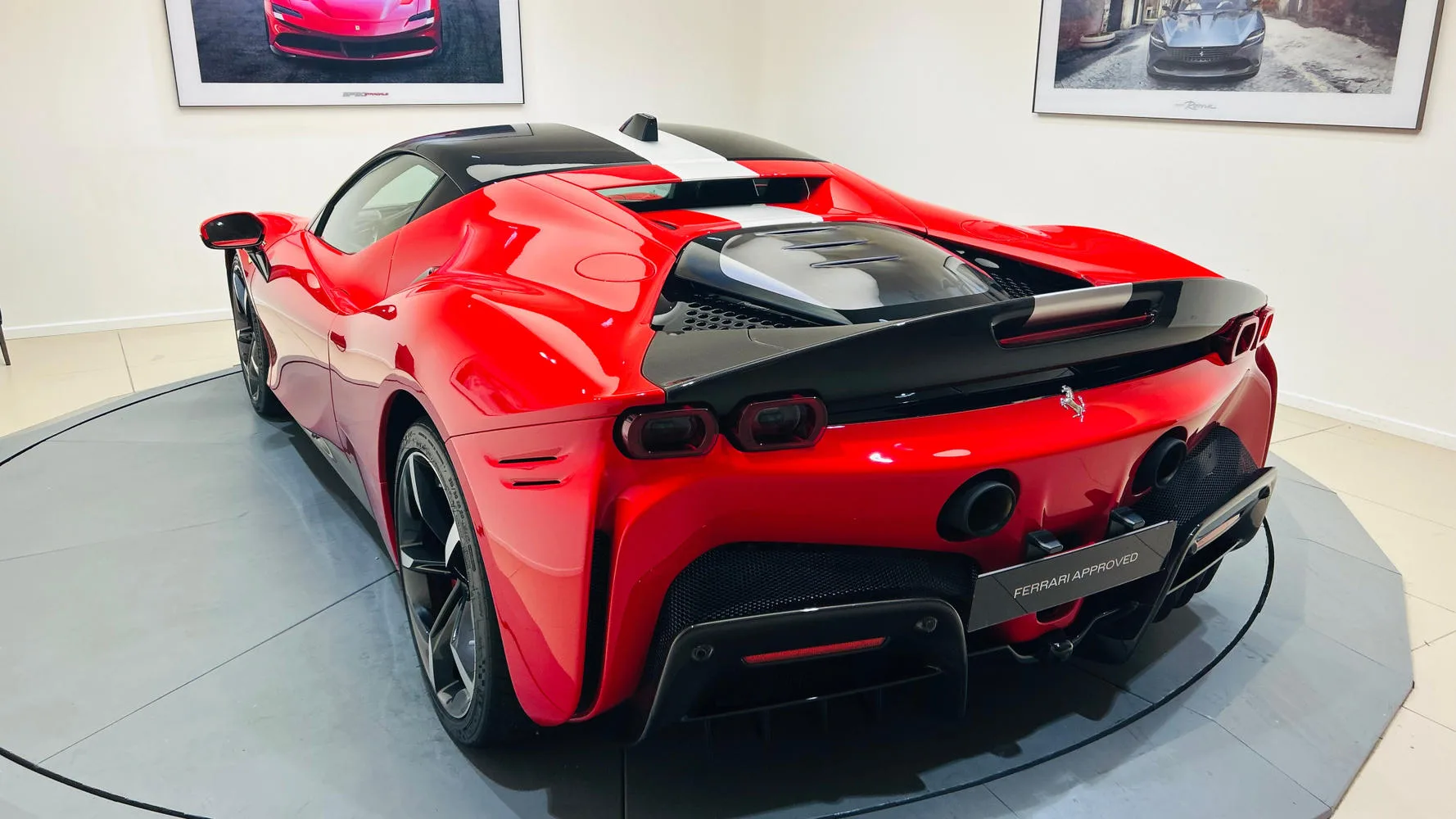 2021 Ferrari SF90 Stradale Assetto Fiorano, 18/30