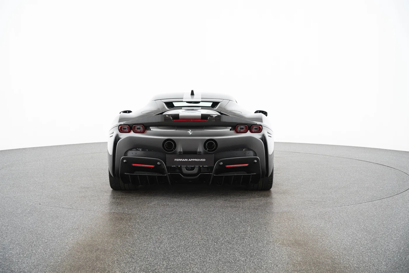 2021 Ferrari SF90 Stradale offered by a specialist dealer in Vösendorf, Austria, photo 4 of 15