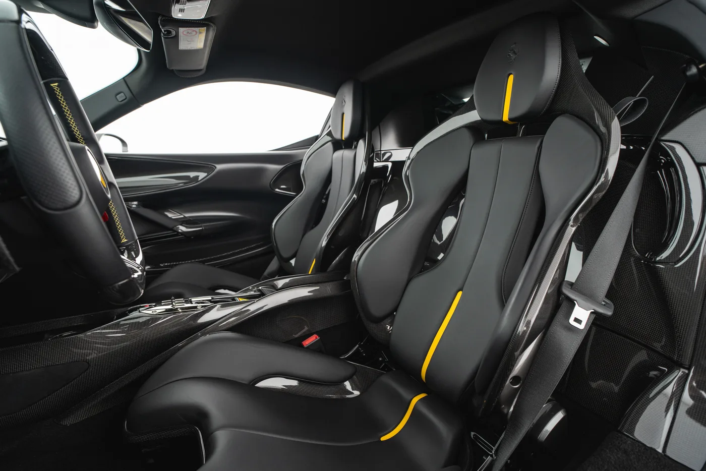 2021 Ferrari SF90 Stradale offered by a specialist dealer in Vösendorf, Austria, photo 6 of 15