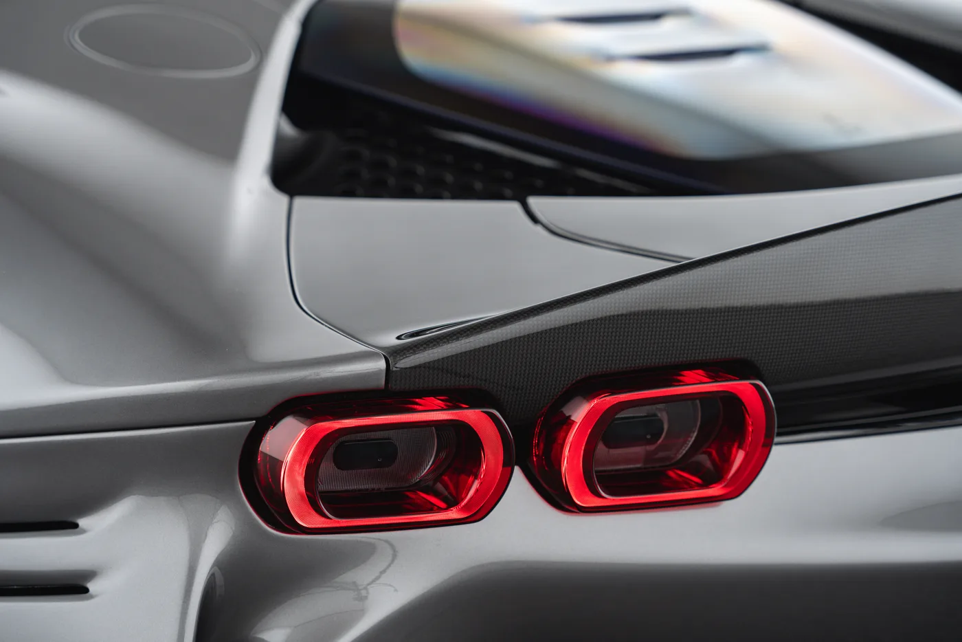 2021 Ferrari SF90 Stradale offered by a specialist dealer in Vösendorf, Austria, photo 10 of 15