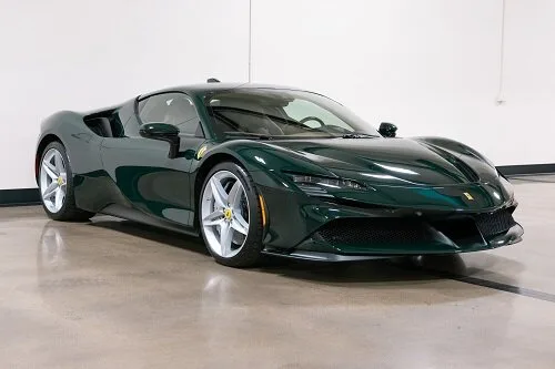 2021 Ferrari SF90 Stradale vendue par un concessionnaire spécialisé à Costa Mesa, États-Unis, photo principale