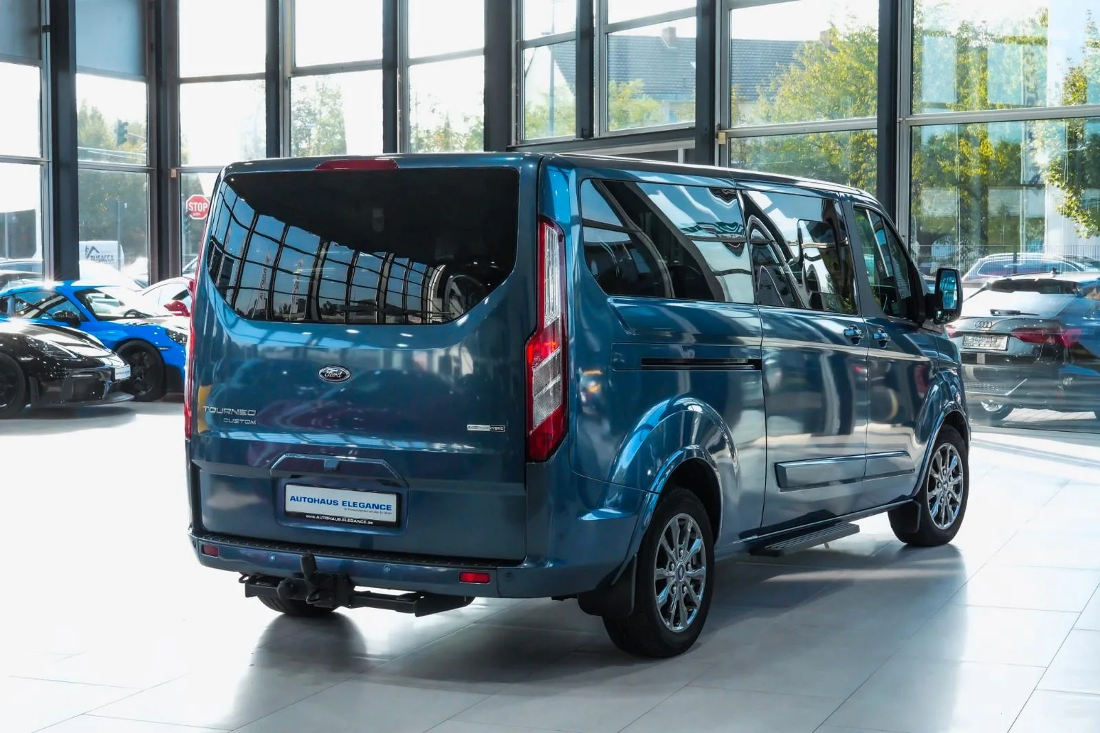 2021 Ford Tourneo Custom Titanium X, 2/29
