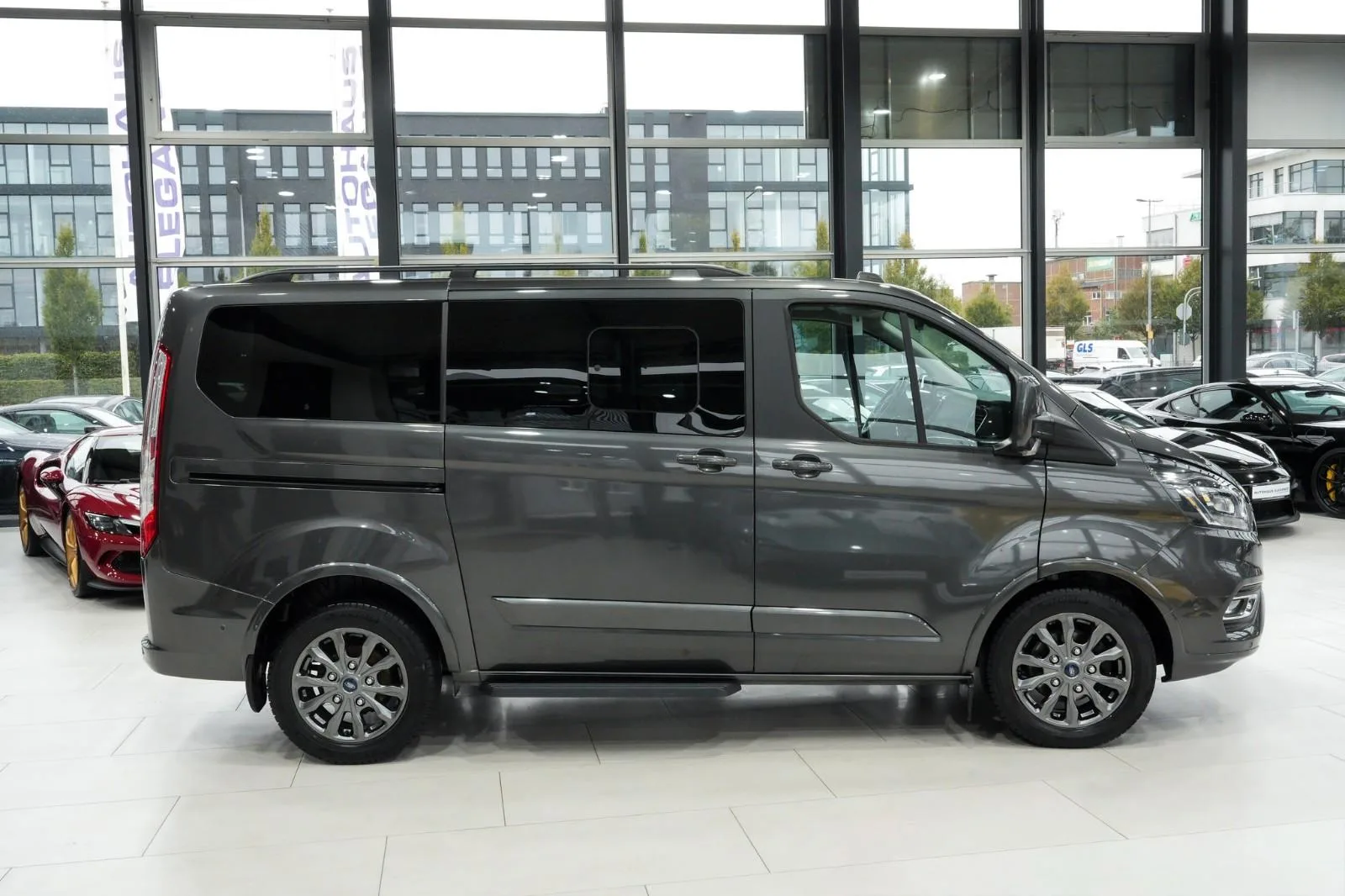 2021 Ford Tourneo Custom Titanium X, 6/30