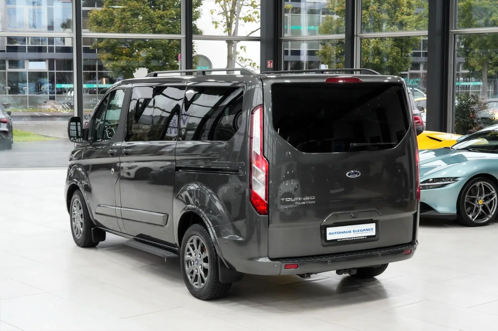 2021 Ford Tourneo Custom Titanium X, 8/30