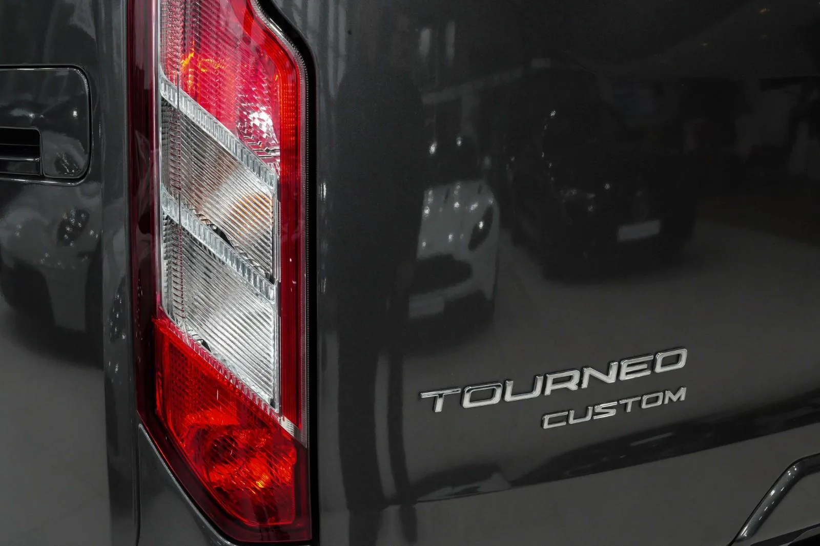 2021 Ford Tourneo Custom Titanium X, 11/30
